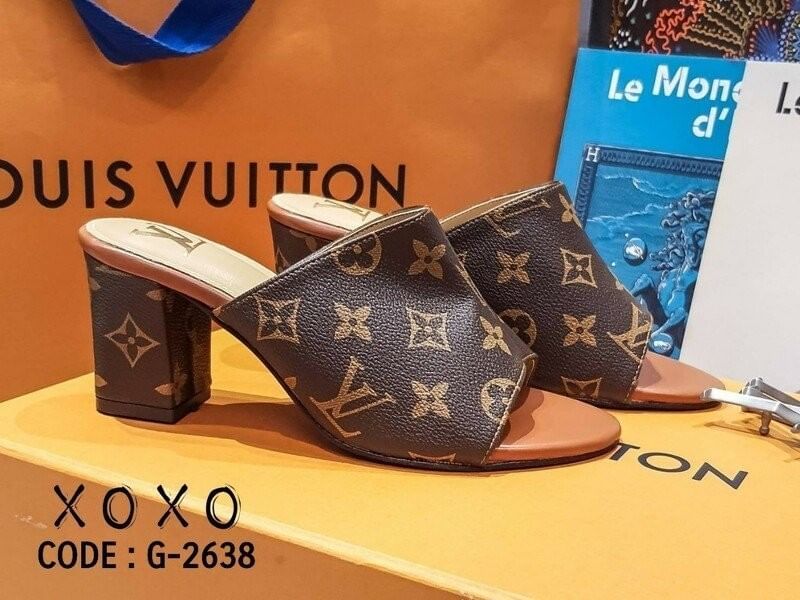 Louis Vuitton LV Shoes รองเท้างานสวม เรียบหรู งานไฮมากคะ งานแต่งโชว์หลายหลังแบรนด์ สวมใส่ง่าย แมทส์ชุดง่าย ส้นแท่ง ยื่นเดิน ใส่สบาย ไม่เมื่อย