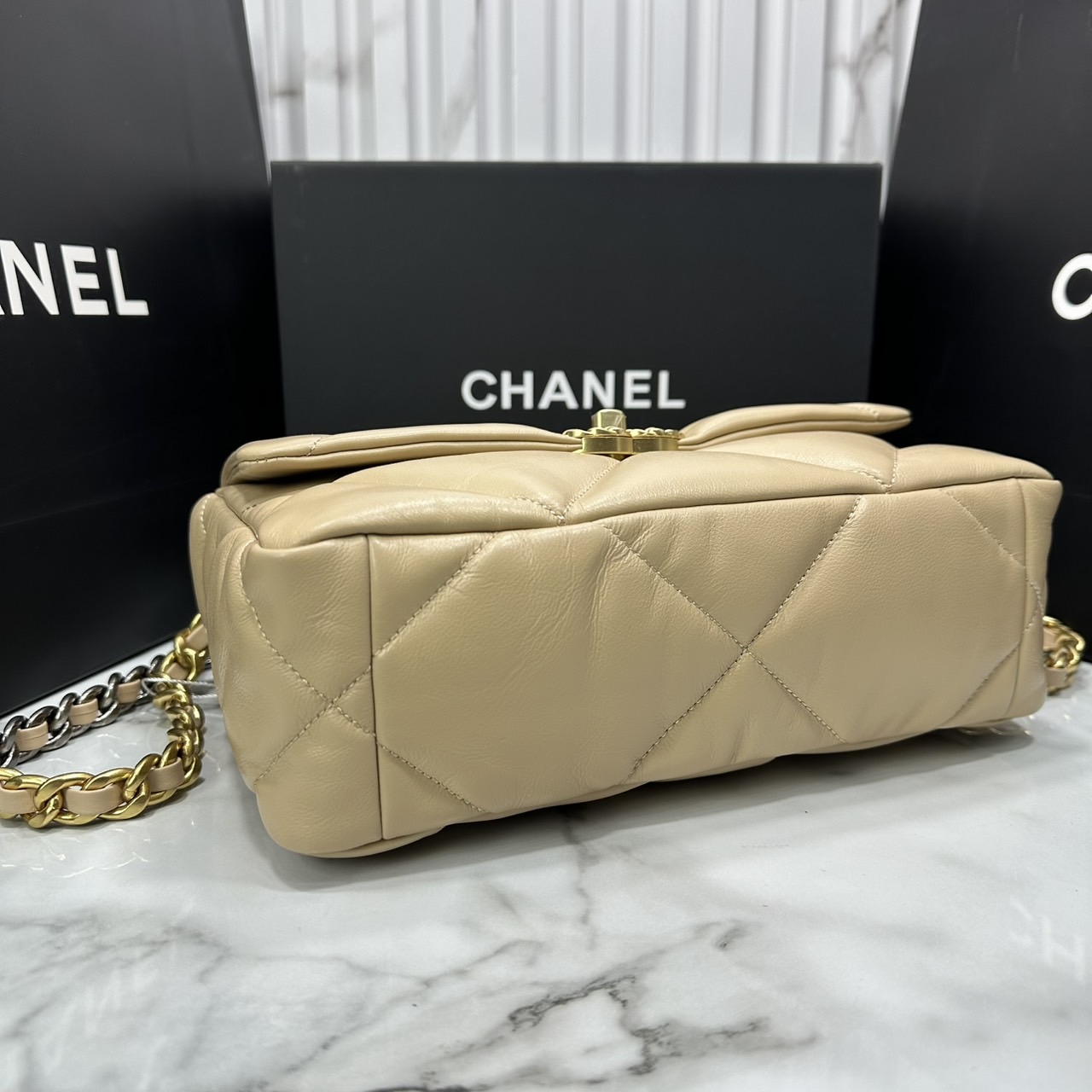 ORI หนังแท้ | CHANEL 19 Flap Bag 25cm กระเป๋าสะพายรุ่นยอดนิยม หนังนิ่มนุ่มลื่น หรูหราระดับตำนาน สวยงามเหนือกาลเวลา