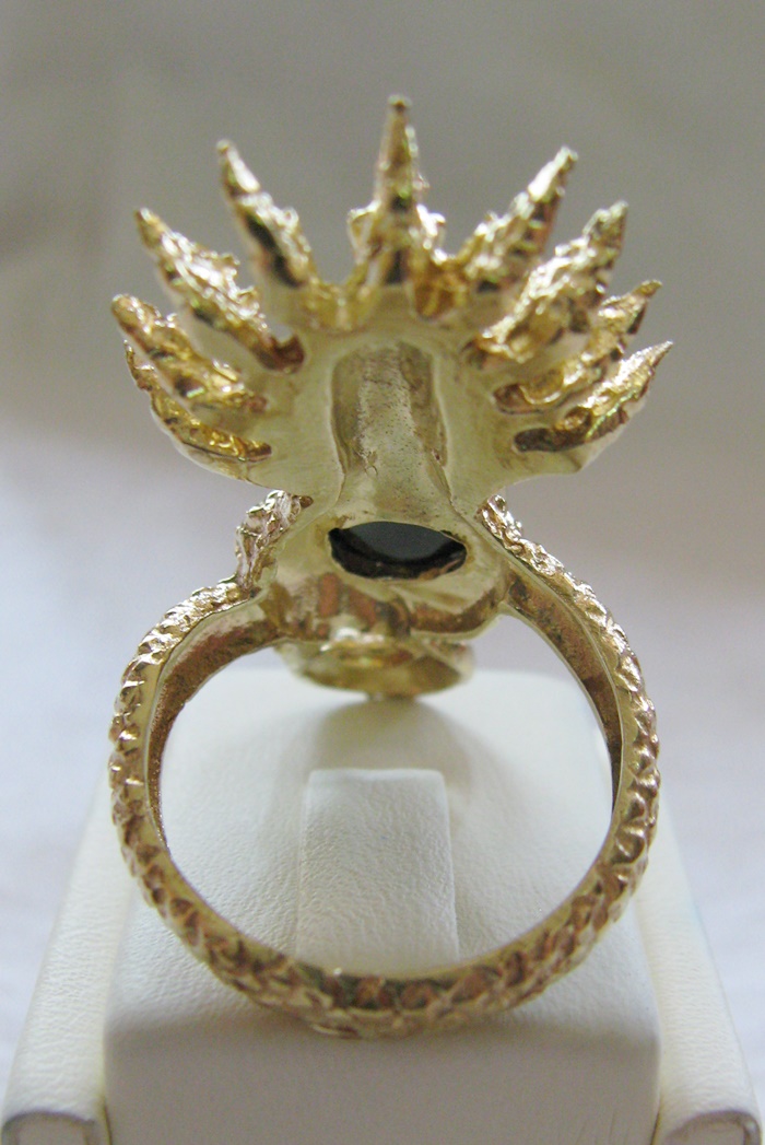 สินค้าหมดค่ะ แหวนพญานาค9เศียรประดับพลอยมณีใต้น้ำ(เพชรพญานาค)สีดำเนื้อทองเหลือง(ทุกราศี) เสริมอำนาจ คุ้มครองค่ะ