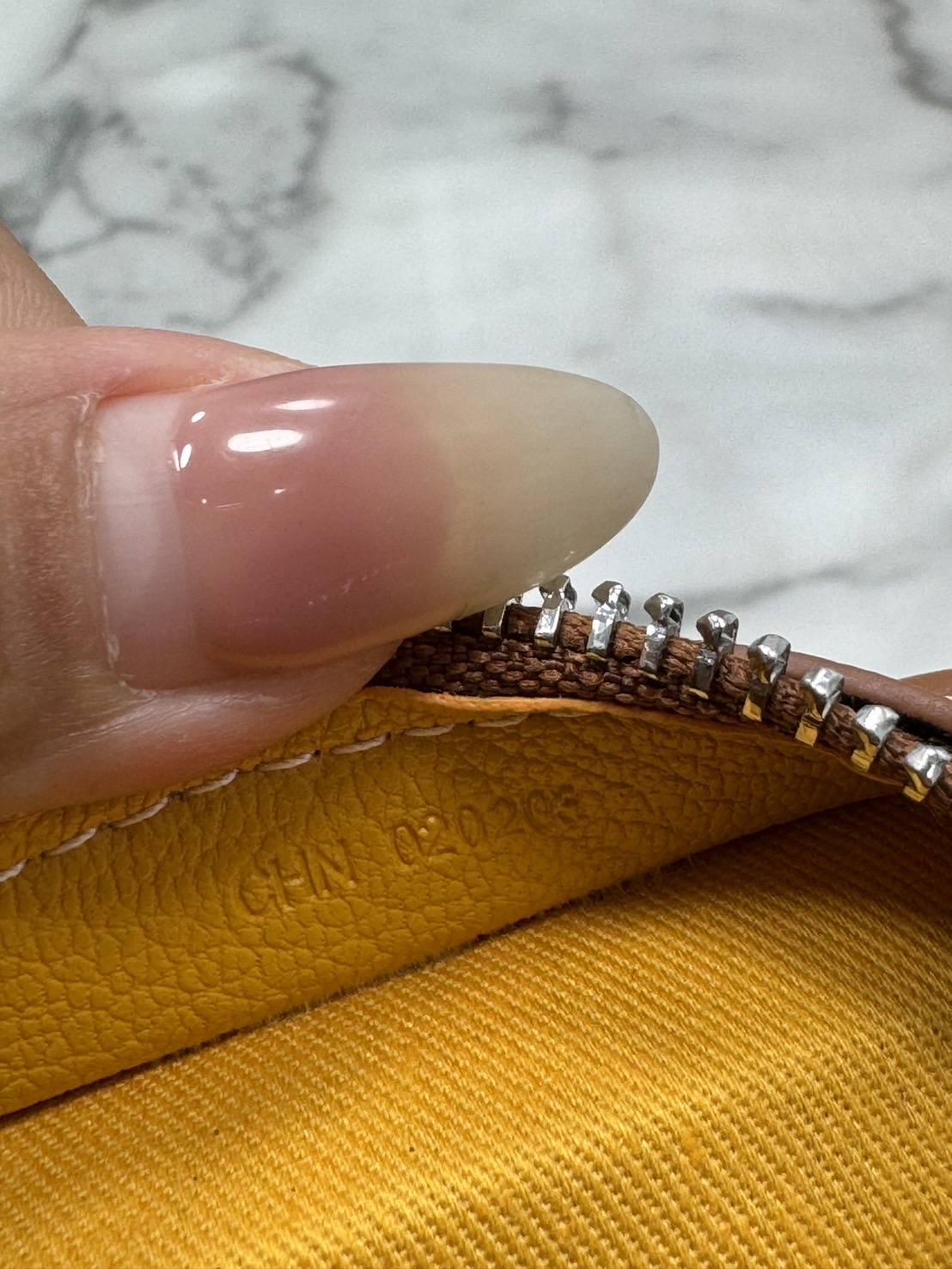 ORI หนังแท้ | Goyard Jouvence MM Toiletry Bag / Goyard Clutch bag กระเป๋าทรงคลัชกะทัดรัด เหมาะสำหรับการเก็บของในแนวตั้งและป้องกันการหกหรือรั่วไหล แคนวาสทำความสะอาดง่าย