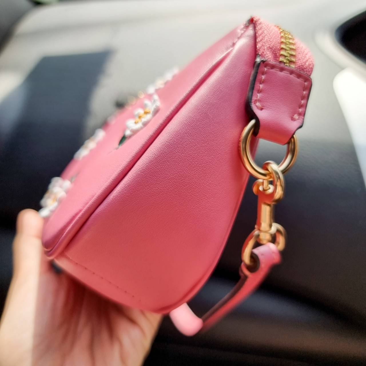 ของแท้ 💯% COACH C3356 NOLITA 19 WITH DAISY EMBROIDERY คอลเลคชั่นใหม่ สีใหม่ล่าสุด ยังไม่เข้า shop ไทย!! สวยหวาน น่ารักน่าใช้