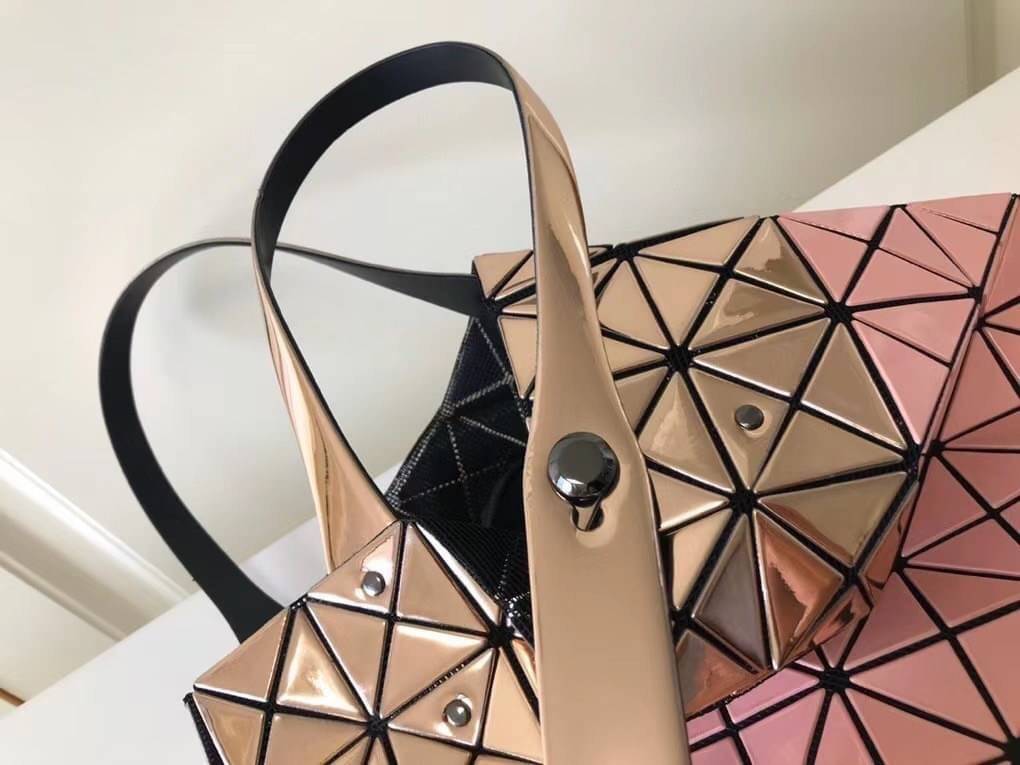 พรีเมี่ยมกิ๊ฟแท้ 100% 】ISSEY MIYAKE BAOBAO PLATINUM COLLR