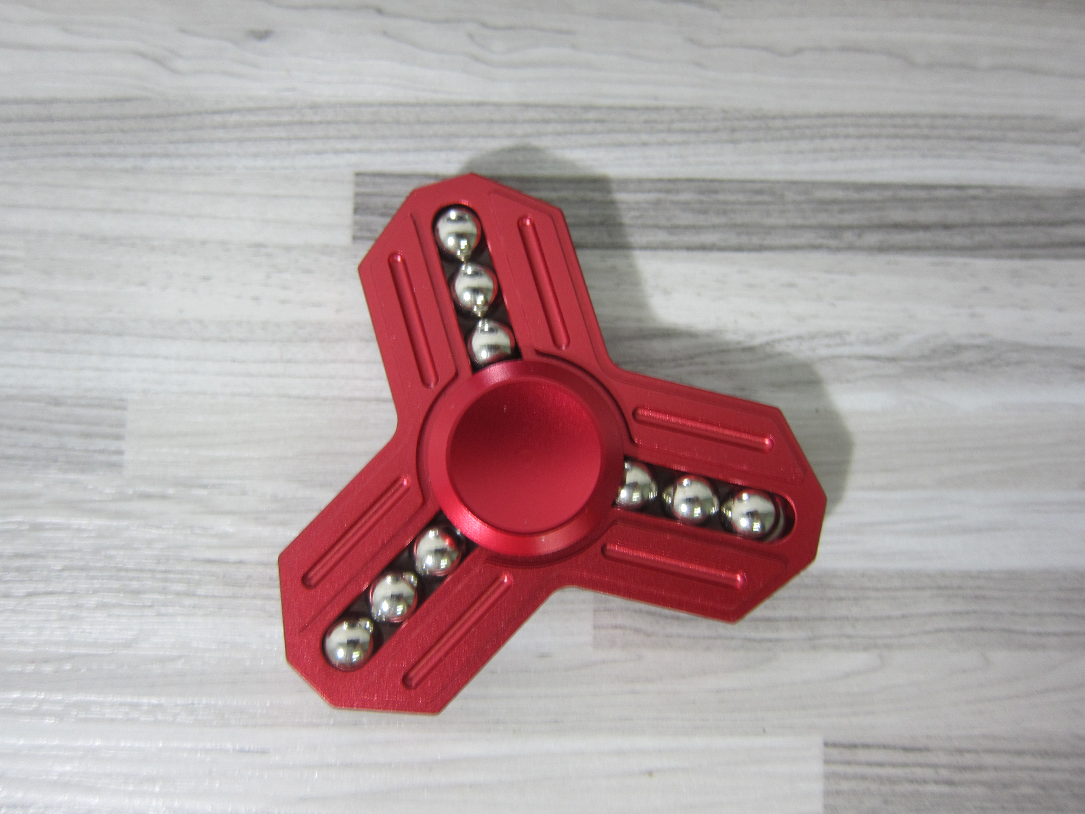 กังหันนิ้ว Fidget spinnerอย่างดีแบบมีลูกปืนรูปกากบาท