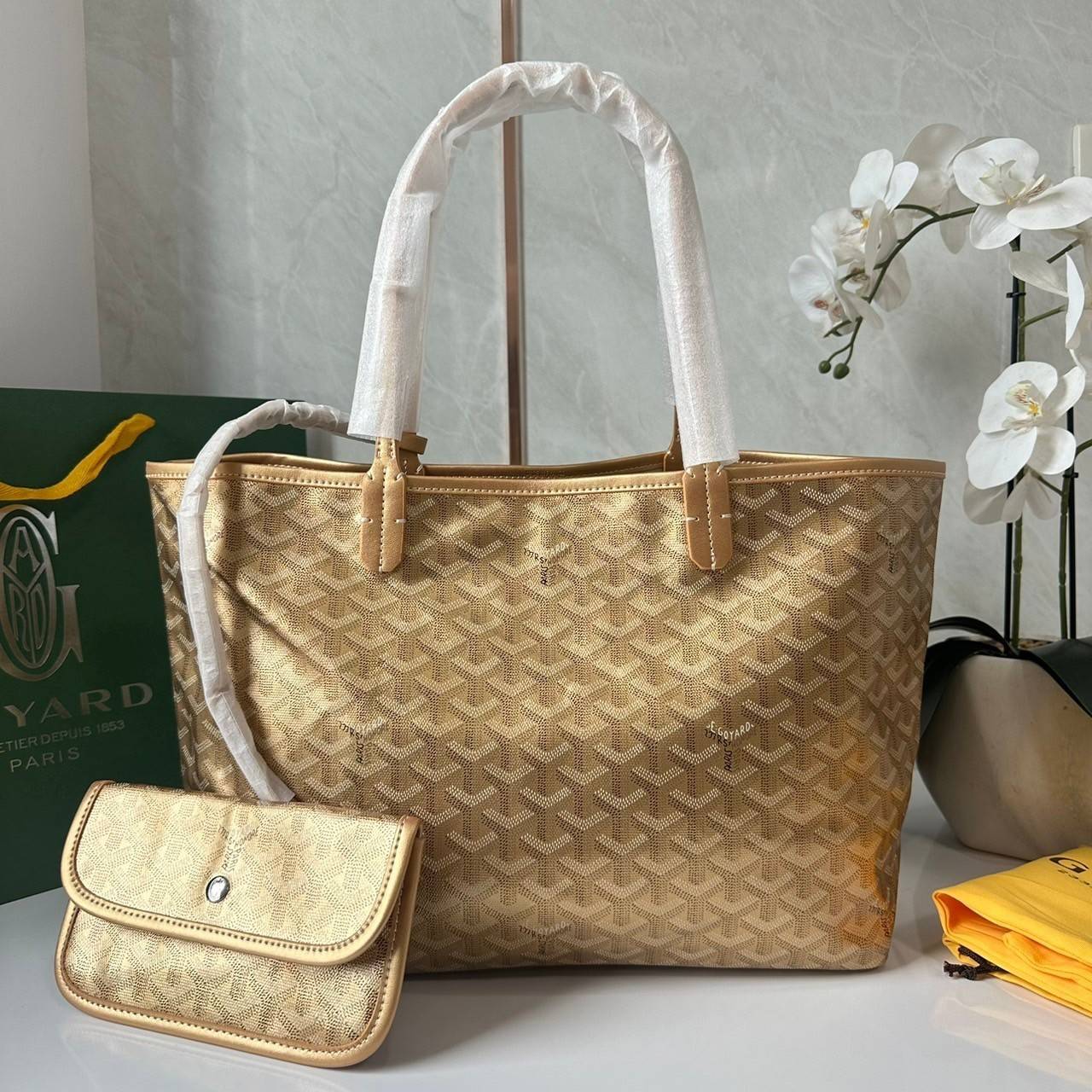 พร้อมส่ง 5 สี PM GOYARD ANJOU PM REVERSIBLE TOTE BAG / Goyard tote bag กระเป๋าทรงโท้ทใบใหญ่ เกรดไฮเอน 1:1 ใช้งานต่างประเทศได้ ภาพถ่ายจากงานขายจริง