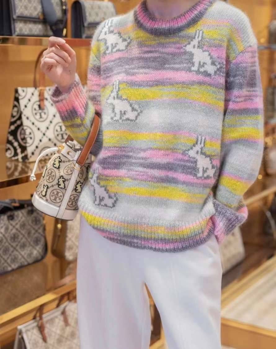 TORY BURCH MINI T MONOGRAM EMBROIDERED RABBIT BUCKET BAG WITH LEATHER SMALL WALLET ((143230)) 🎁 เปิดตัวรุ่นใหม่ได้น่ารักและสวยงามมากๆ พร้อมส่งที่ไทยก่อนใคร