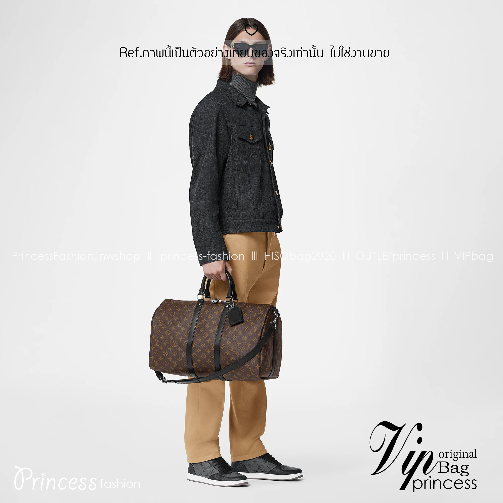 LV Keepall Bandoulière 45 Monogram Canvas กระเป๋าเดินทางสุดคลาสสิค ไอเท็มที่จะทำให้การเดินทางไม่ธรรมดาอีกต่อไป ด้วยดีเทลความเป็นเอกลักษณ์ พิมพ์ลายโมโนแกรมคมชัด ดีไซน์เรียบหรู