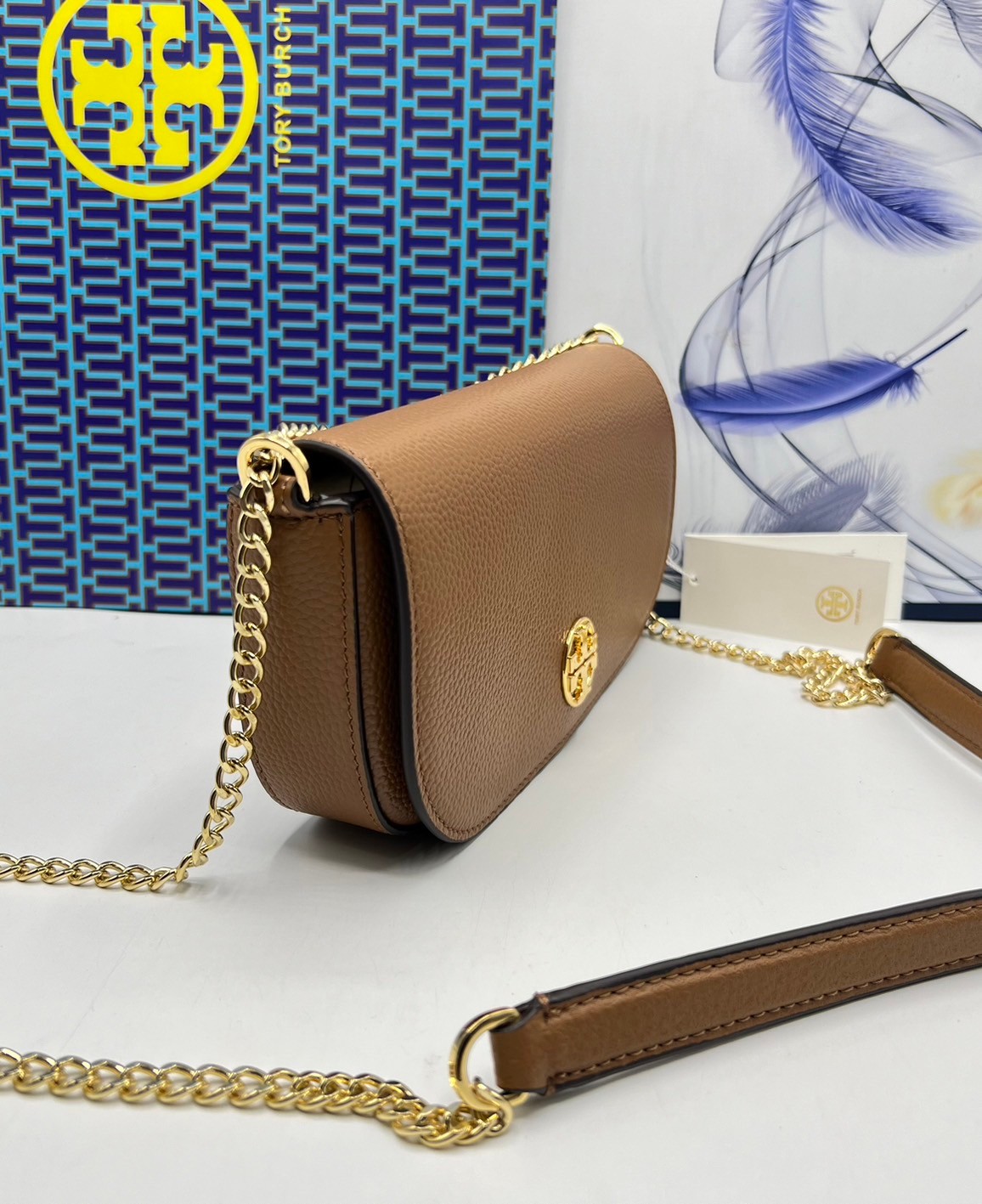 TORY BURCH Chelsea Pebbled Crossbody Bag กระเป๋าสะพายเรียบหรู เกรดออริ สลับแท้ 1:1 ใช้งานต่างประเทศได้