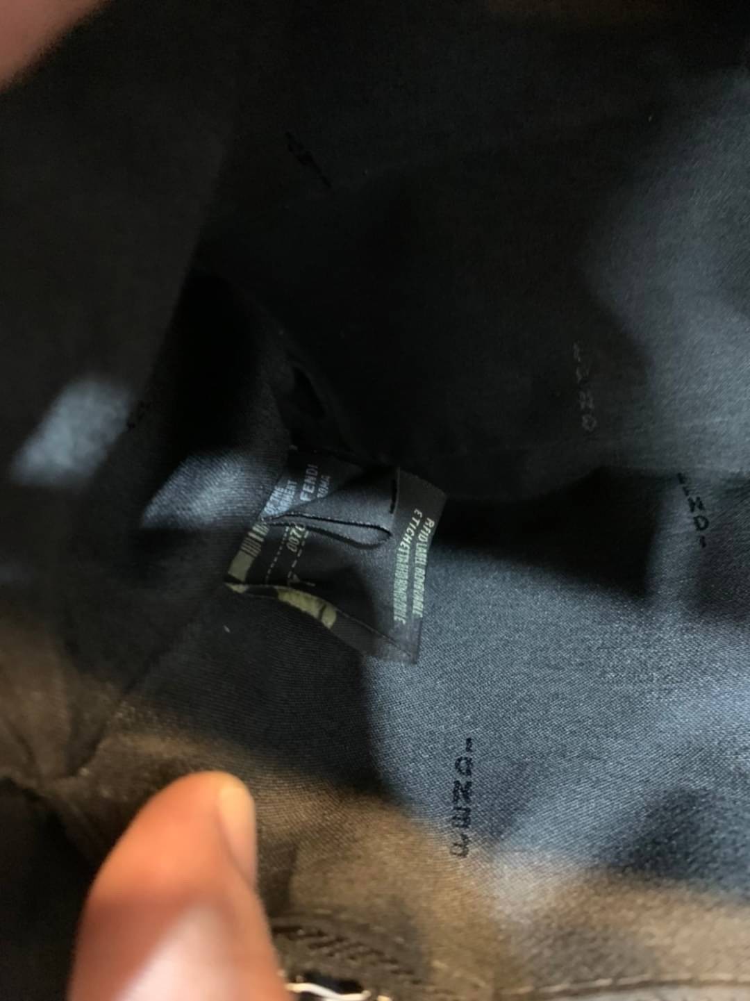 FENDI By The Way tote น้องงกลับมาแล้วว ใครรออยู่ห้ามพลาดจร้าา สวยๆอย่างนี้อดใจยังไงไหว!! กระเป๋ารุ่นที่ไม่ว่าจะใช้แบบหิ้วหรือสะพายข้างก็สวยทุกลุค แถมแมทกับชุดได้ง่าย เหมาะกับทุกๆวัน สินค้าพร้อมส่ง มีจำนวนจำกัด