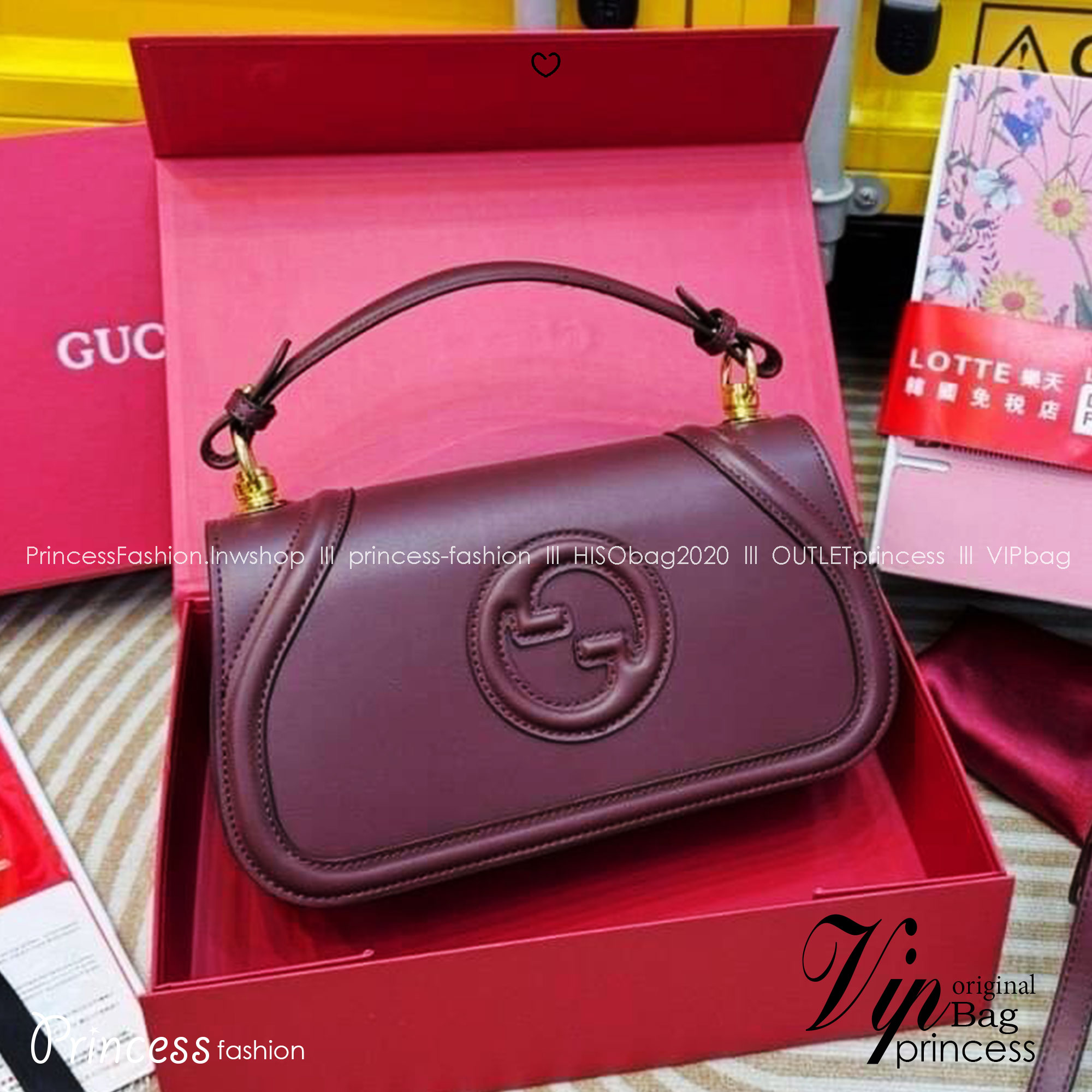 Gucci Blondie small top handle bag กระเป๋าสะพายรุ่นใหม่สุดไอคอนนิก ดีไซน์วินเทจยุค 70 เป็นความหรูหราที่สามารถใช้งานได้จริง เหมาะอย่างยิ่งสำหรับตู้เสื้อผ้าของสาวๆยุคนี้ ดาวเด่นดวงใหม่ของแบรนด์ ควรมีมากๆ ค่ะ