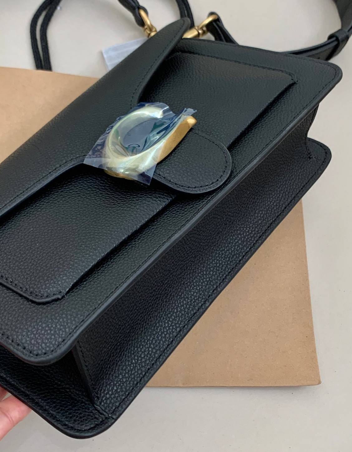 COACH TABBY SHOULDER BAG 26 ((73995)) พร้อมส่งที่ไทยอีกครั้งค่ะ ห้ามพลาด ✔️กระเป๋าหิ้ว//คล้องไหล่//สะพายข้างได้ สุดคุ้ม! หนังแท้อย่างดี ลายหนังสวยนิ่มมือมากค่ะ