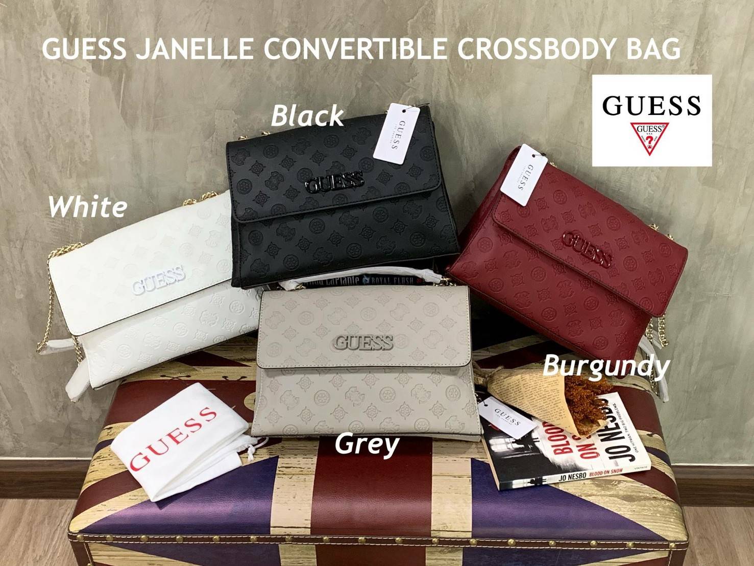 💕GUESS JANELLE CONVERTIBLE CROSSBODY BAG กระเป๋าสะพายข้างรุ่นใหม่ชนช้อปจากGuess สะพายได้ทั้งสายคู่และสายเดี่ยว สายสะพายโซ่ต่อหนังไม่เจ็บบ่า โลโก้ด้านหน้าตัวนูนเด่นชัด วัสดุหนังpu ลาย signature รอบใบ เปิดปิดด้วยกระดุมแม่เหล็กและซิป ภายในมีช่องซิปให
