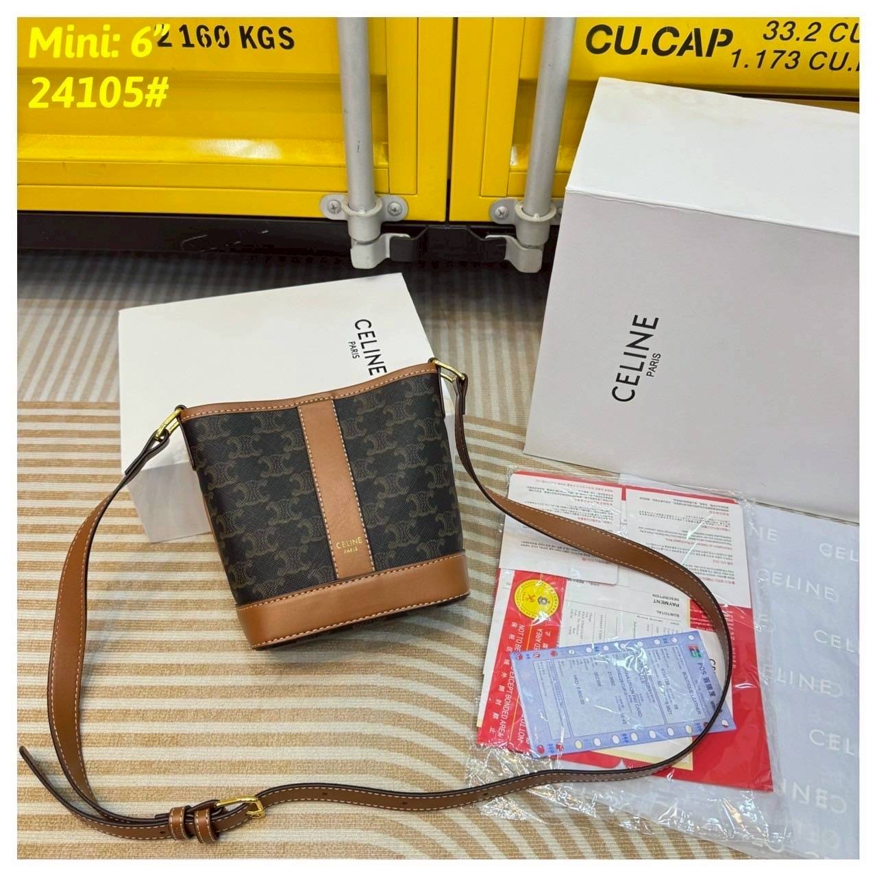 Celine bucket bag in Triomphe canvas and leather / Celine Tote Bag 6" 8" 9.5" กระเป๋าสะพายทรงบัคเก็ต โท้ทรุ่นแรกของแบรนด์ที่ได้รับความนิยมมากที่สุด ควรมีติดตู้ไว้เลย ดีไซน์สวยคลาสสิคไม่มีเอาท์