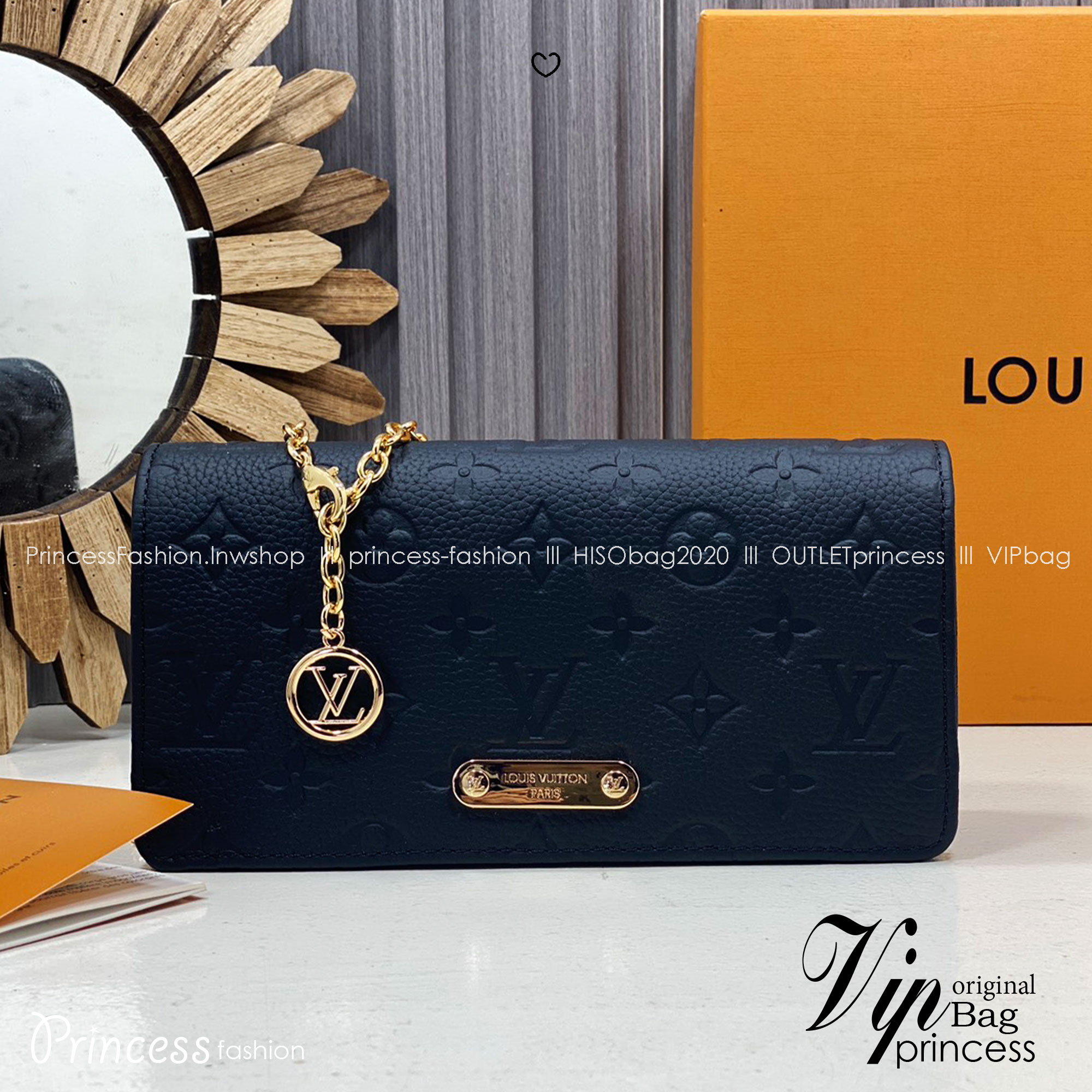TOP ORI หนังแท้ | LV Wallet On Chain Lily Bag soft grained Monogram Empreinte leather กระเป๋าสะพายทรงคลัชถือเป็นกระเป๋าสตางค์ สายสะพายโซ่ทองหรูหราถอดได้ หนังแท้ลายเกรนเนื้อนุ่ม ทรงสี่เหลี่ยมทันสมัยเข้ากับลุคเรโทรเรียบหรู