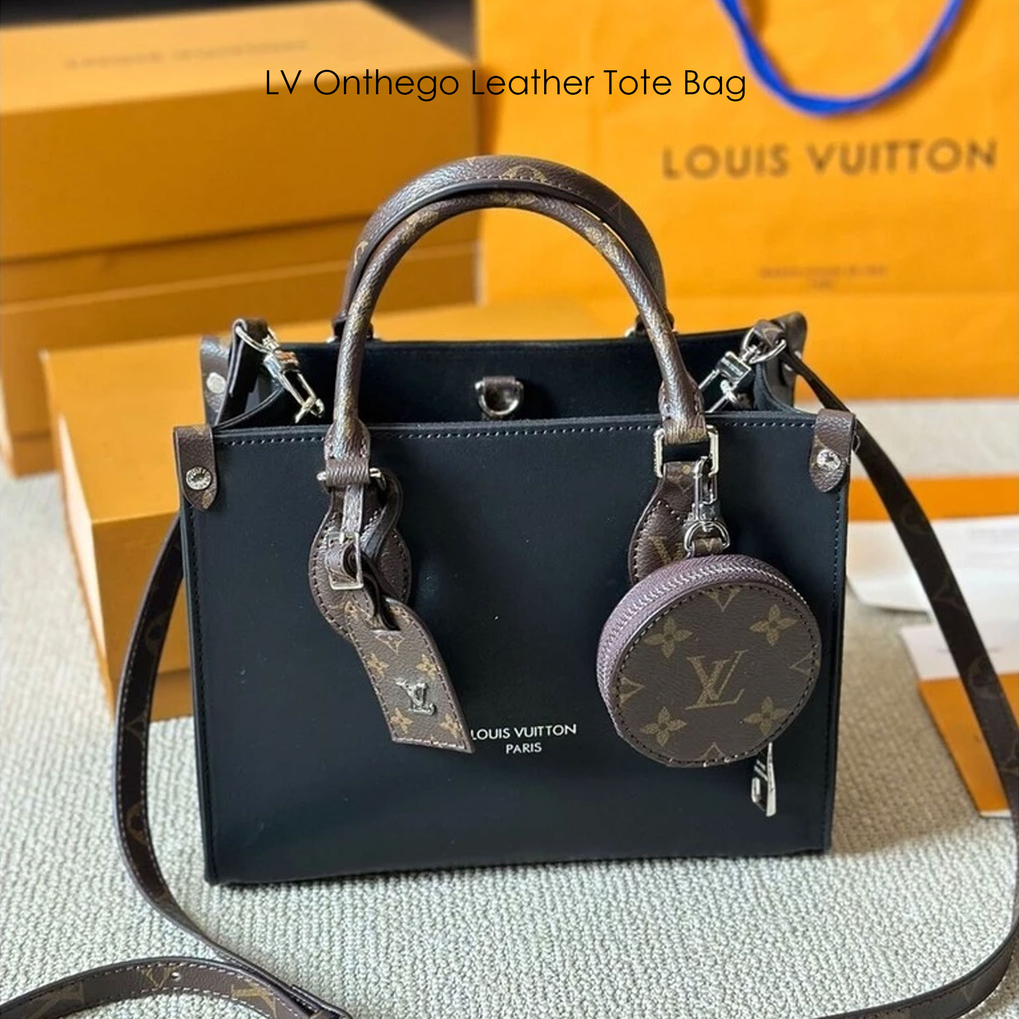 LV Onthego Leather Tote Bag กระเป๋าทรงโท้ทดีไซน์ใหม่ สีดำสุดคลาสสิก พร้อมสายสะพายโซ่ร้อยหนังสีดำเข้าเซ็ทและใบลูกลายโมโนแกรมตัดสีกันได้อย่างลงตัว ตอบโจทย์ได้ทุกลุค ทุกสไตล์