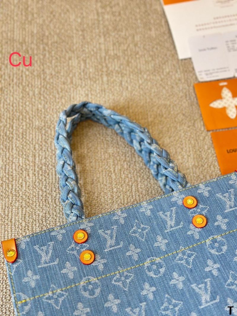 LV Let Go PM Denim Monogram กระเป๋าทรงโท้ทเดนิมสวยหรูคลาสสิค เพิ่มความโดดเด่นที่หูจับถักน่ารักลุคคุณหนูเท่ห์ๆ ไม่เหมือนใคร