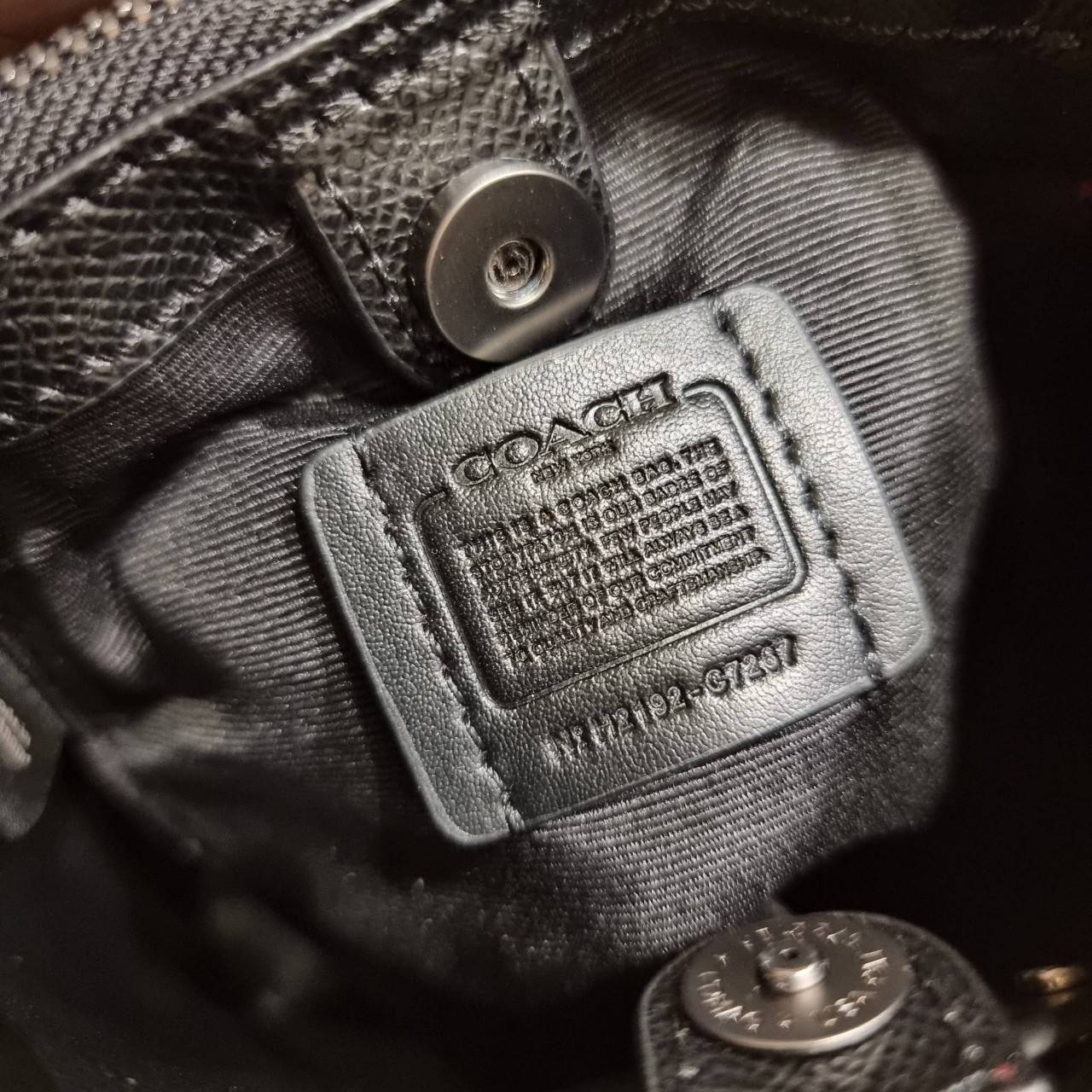 COACH MINI TOWN BUCKET BAG IN SIGNATURE CANVAS WITH VINTAGE MINI ROSE PRINT ((7270 7268 7267)) คอลเลคชั่นใหม่ล่าสุด!! น้องสาวคนสวยมาแล้วจ้า สดใสต้อนรับเทศกาลคริสต์มาส 🎅🎄 กระเป๋าบัคเก็ต ไซส์มินิ ใบจริงน่ารักม้าก!! น่าใช้แบบที่สุด วัสดุหนังแ