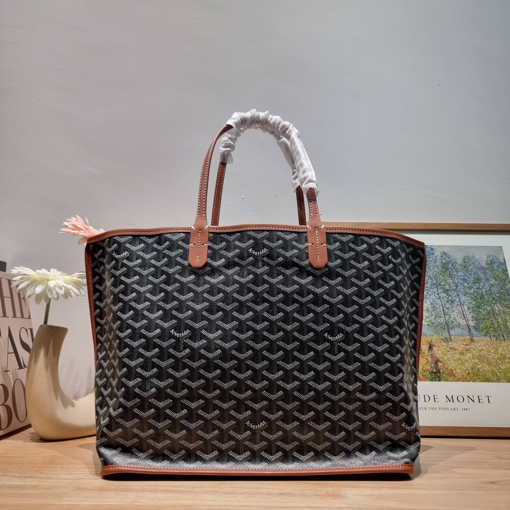 GOYARD ANJOU REVERSIBLE TOTE กระเป๋าสะพายทรงโท้ท ใบใหญ่จุใจ!! กลับด้านใช้ได้ทั้ง 2 ด้าน มาครบสีขายดี เลิศทุกสี รูปทรงคลาสสิค