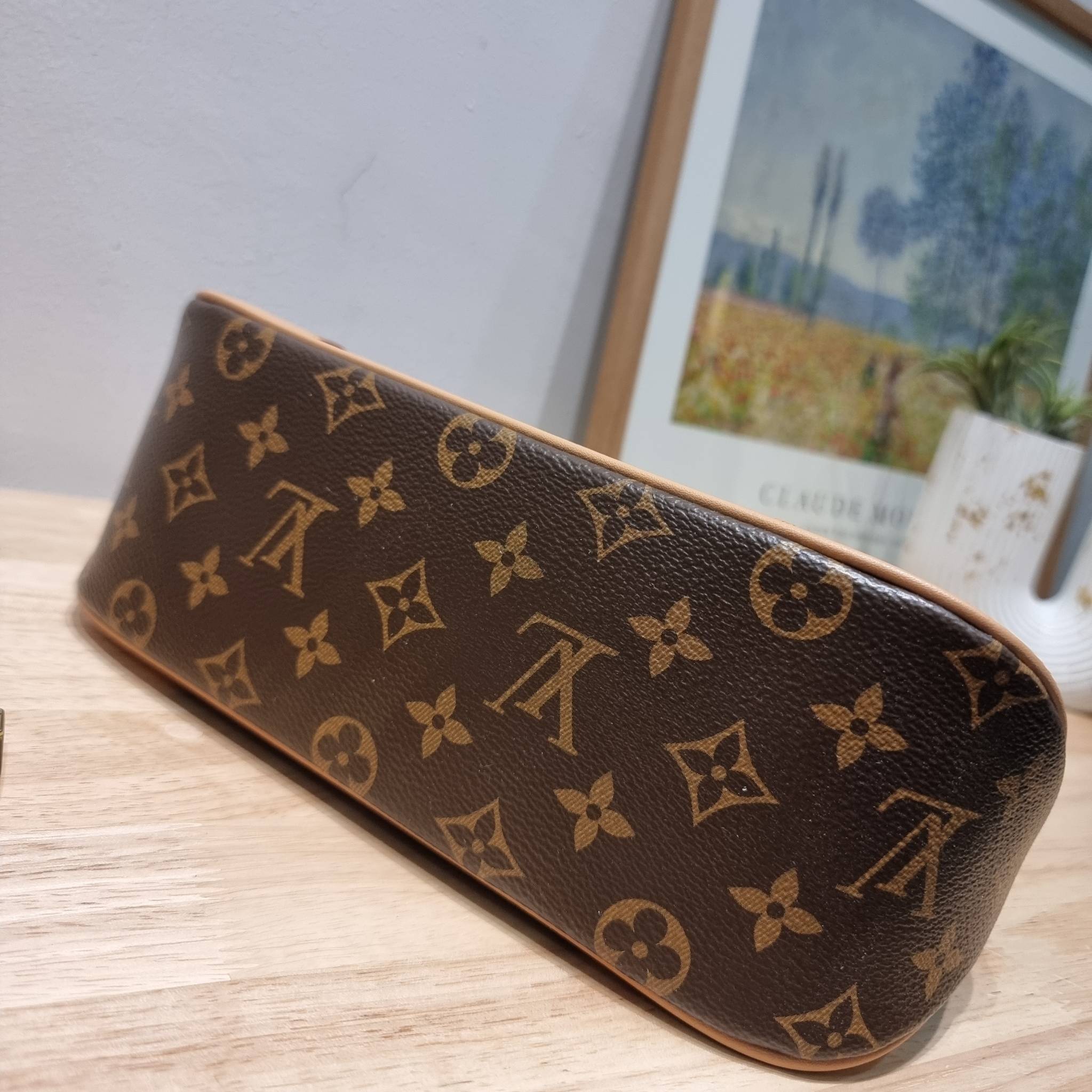LV boulogne monogram bag กระเป๋าสะพาย ดีไซน์คลาสสิครุ่นสุดปัง ขนาดกำลังดี ใช้งานได้สะดวกคล่องตัว วัสดุหนังแคนวาสทนทาน
