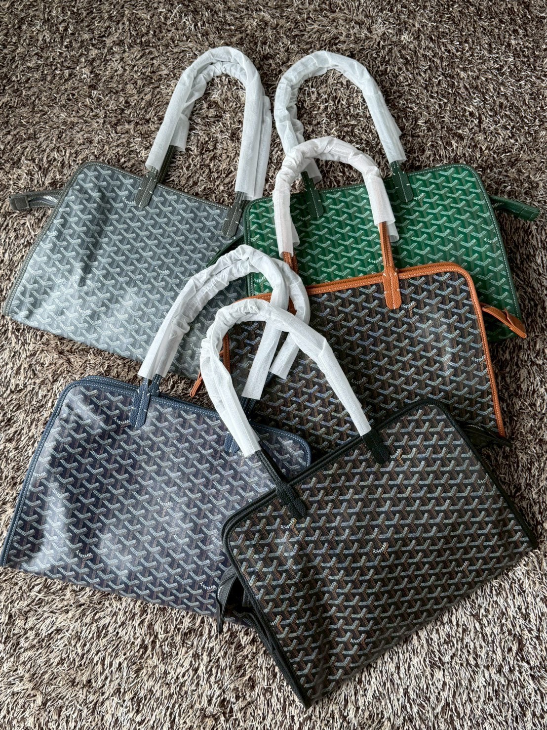 Goyard Hardy PM Tote Bag กระเป๋าสะพายทรงโท้ท ทรงเหลี่ยมใบใหญ่ ภายในโล่งกว้างมาก จุของได้ครบ
