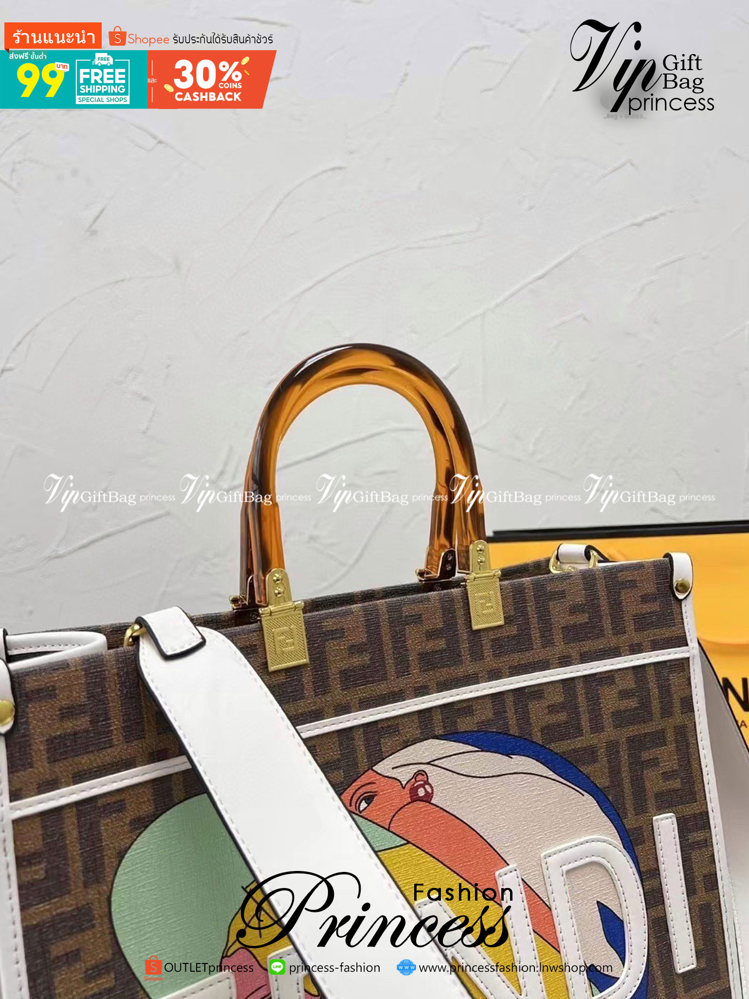 FENDI Sunshine Medium Shopper Tote / FENDI Shopping Shoulder Bag กระเป๋าสะพายทรง shopping ใบใหญ่จุใจ!! ลายกราฟฟิกมาใหม่ดีไซน์คลาสสิควินเทจ สวยหรู ภายในโล่งกว้างมากๆ ใส่ของจุสุดๆ