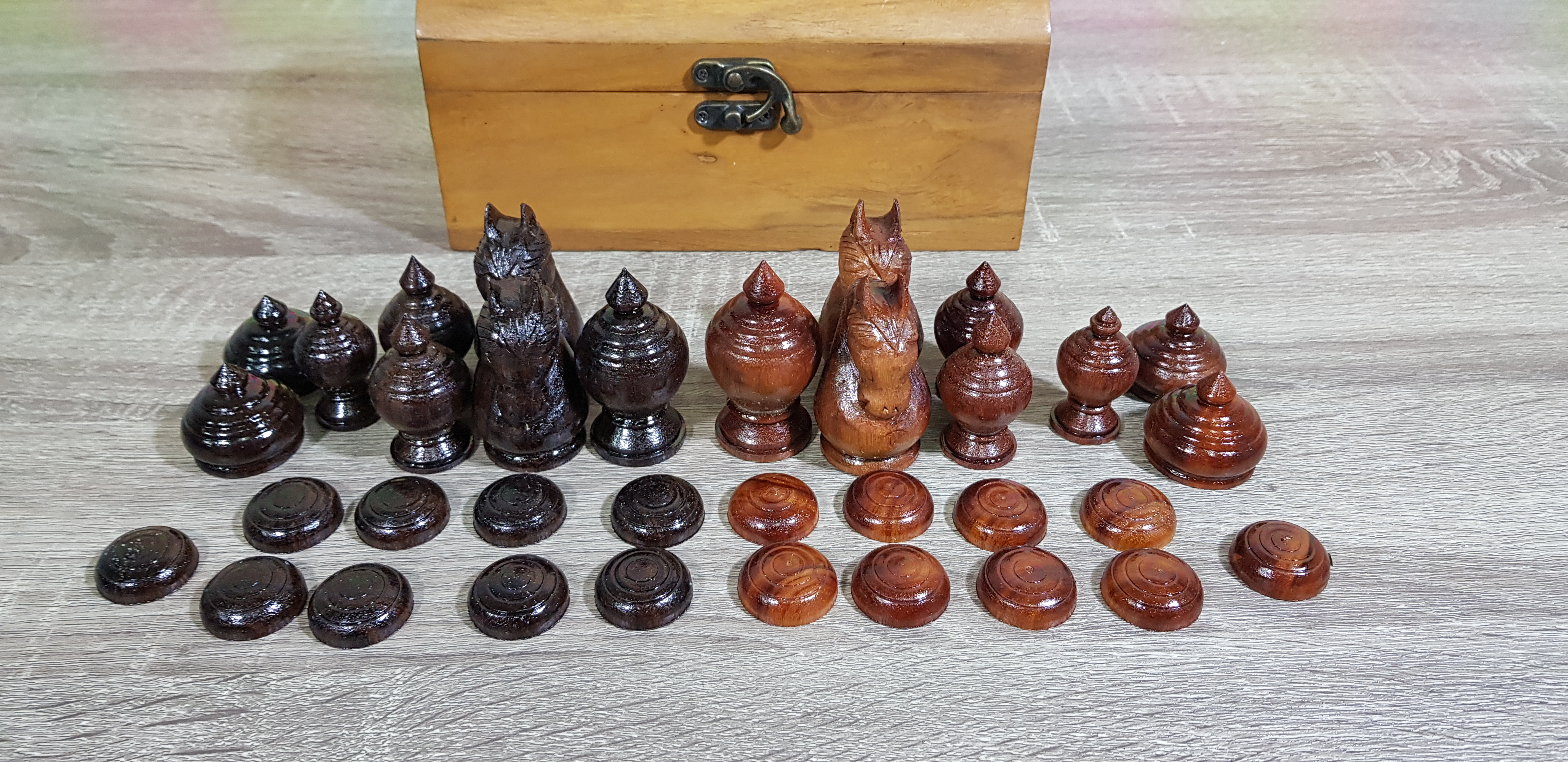 ตัวหมากรุกไทยชุดพลรามพร้อมกล่องแบบหีบล็อค