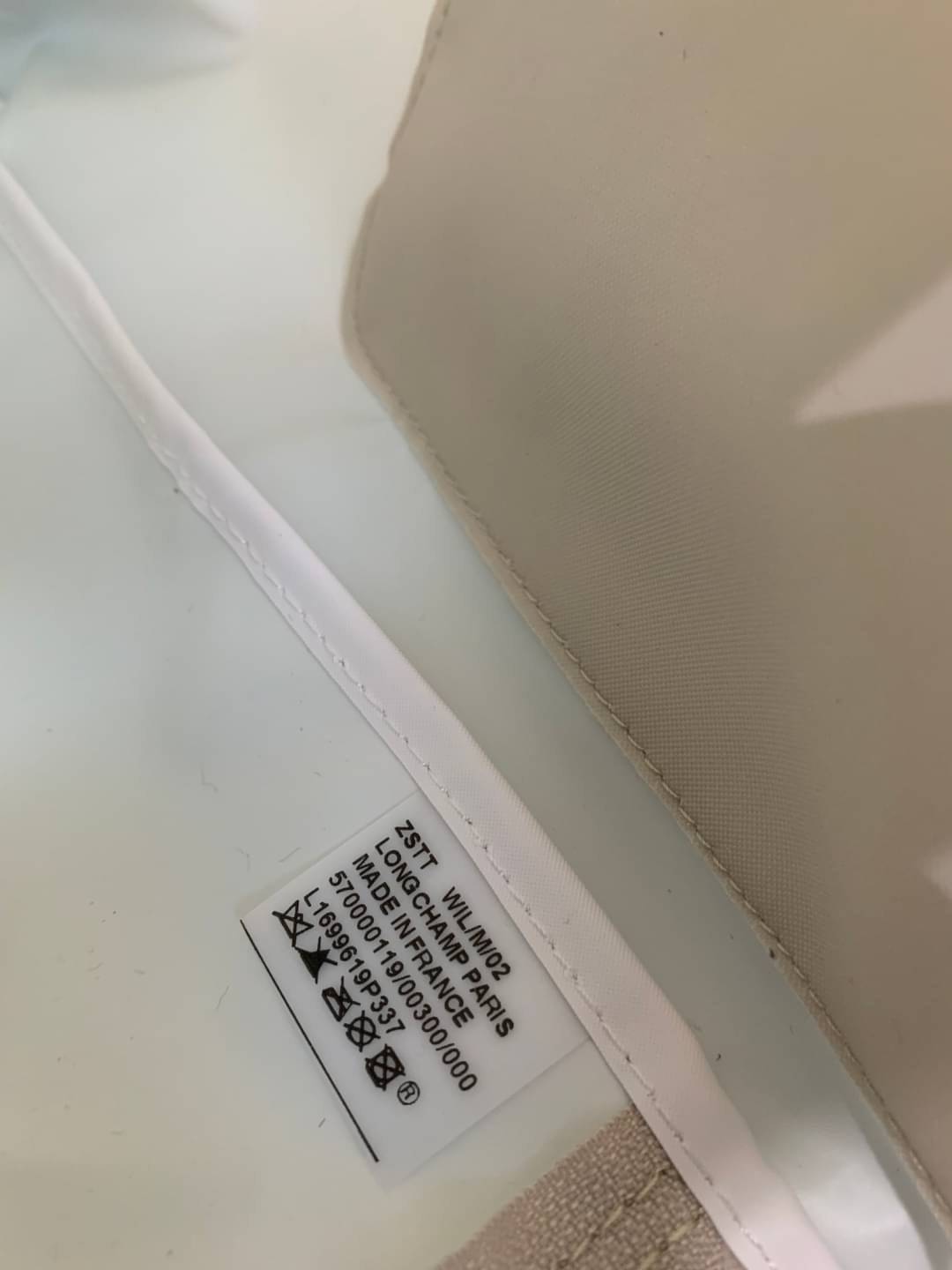 Longchamp LE PLIAGE Club Backpack PASTEL พลาดไม่ได้กับสีใหม่แบบพาสเทล มองแล้วสบายตา อีกหนึ่งในกระเป๋ารุ่นยอดนิยมของLongchamp สำหรับสาวแฟชั่นหัวทันสมัย