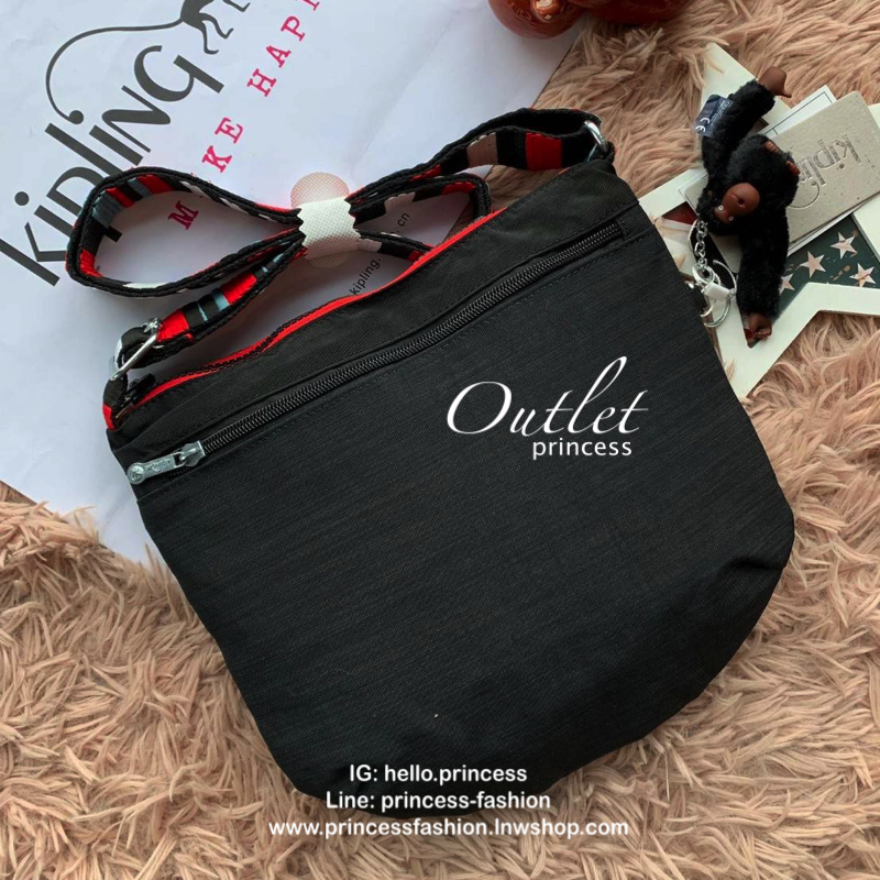 Kipling ARTO Cross-Body Bag กระเป๋าสะพายข้าง วัสดุ100% Polyamide น้ำหนักเบา เปิดปิดด้วยซิปเดียวด้านบน ภายในมีช่องเล็กแตกเป็นสัดส่วน ใส่กระเป๋าสตางค์ยาวและมินิไอแพคได้ ด้านหน้ามีช่องใช้งานเพิ่ม2ช่อง สายสะพายปรับฟรีไซส์ สะพายสายคู่หรือสายเดี่ยวได้ ใช้งานได้