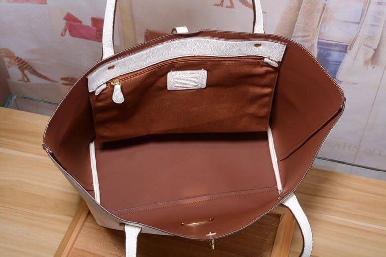 ของแท้ 💯% COACH MARKET TOTE