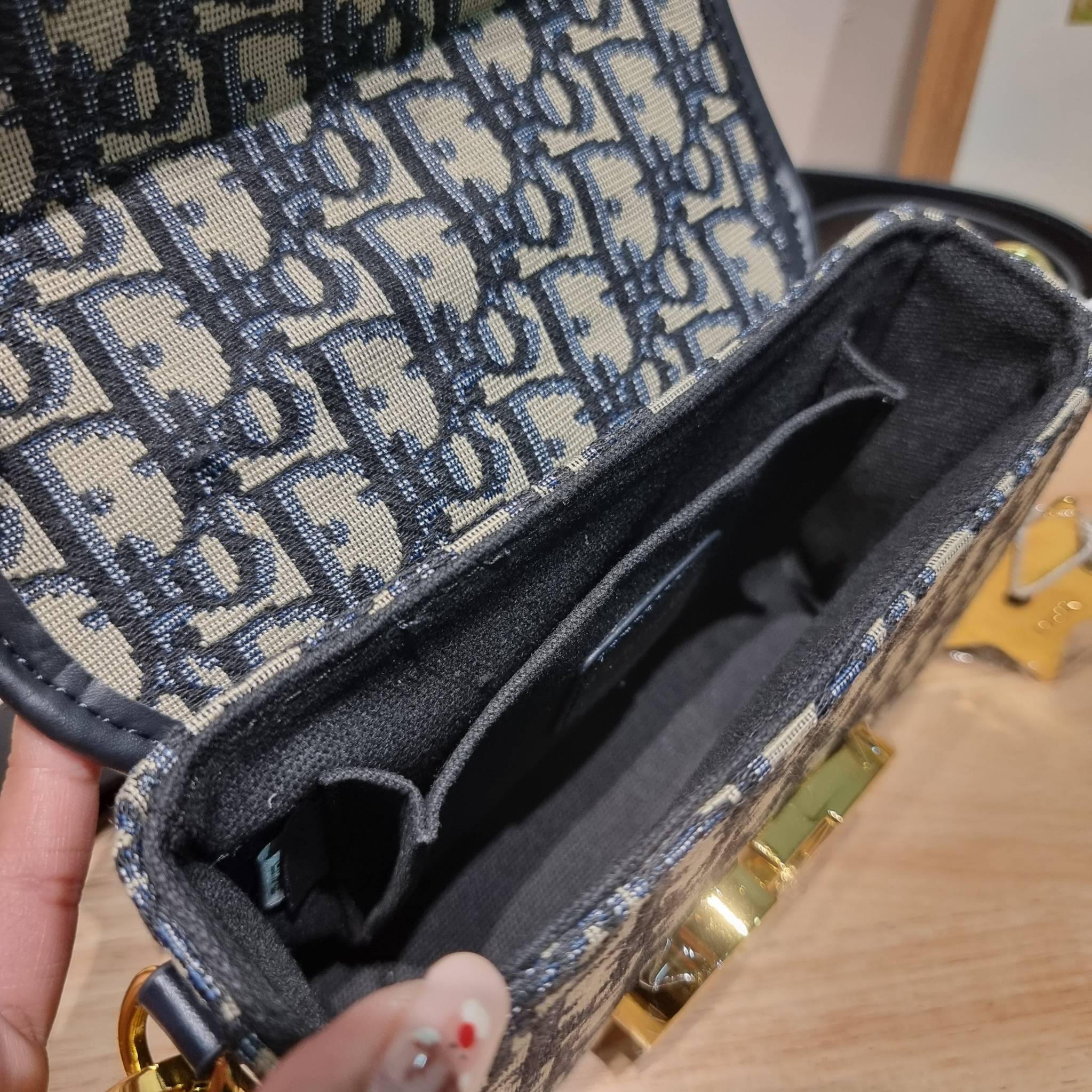 DIOR SET BAG / DIOR 30 Montaigne Bag / DIOR ANAGRAM BOX SET / CD LIMITED EDITION GIFT BOX WITH GOLD STAR BOUTIQUE SET พร้อมเสิร์ฟครบชุด แรร์ไอเท็ม ที่ถูกรวมไว้ในหนึ่งเดียว