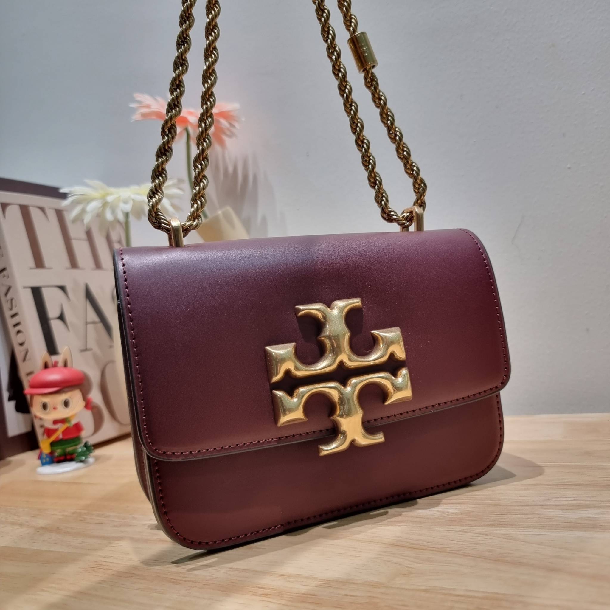 Tory Burch Bag / TORY BURCH ELEANOR SMALL CONVERTIBLE SHOULDER BAG ฮอตไอเท็ม รุ่นนี้ขายดีขายหมด สวยหรู คุณหนู ผู้ดี!! หายากมากแล้วน้า