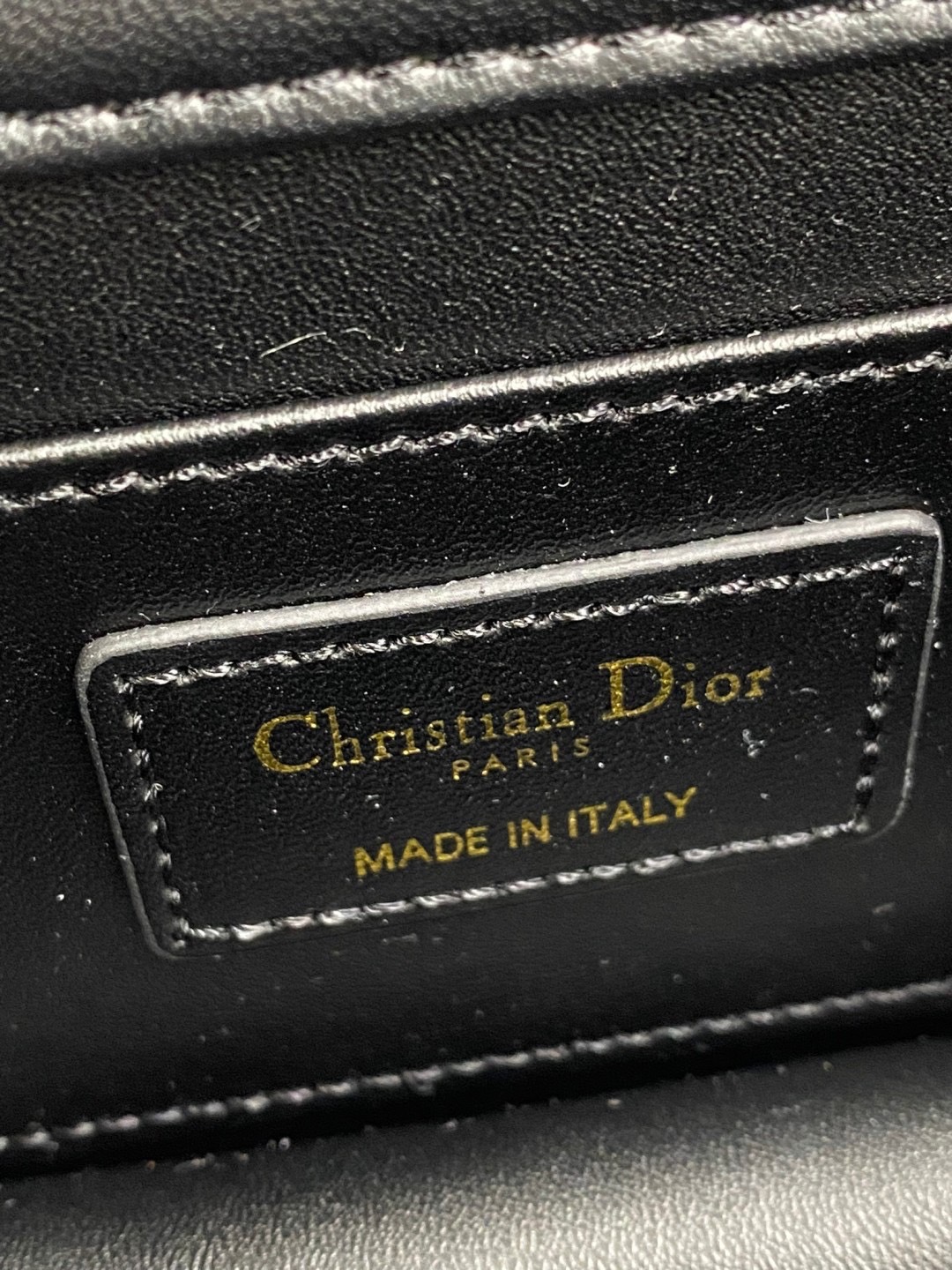 Mini Dior Ange Bag Macrocannage CD clasp with white resin pearl กระเป๋าถือพร้อมสายสะพาย ประดับตัวล็อคมุก สวยงามเหนือกาลเวลา เกรดออริ 1:1 ใช้งานต่างประเทศได้