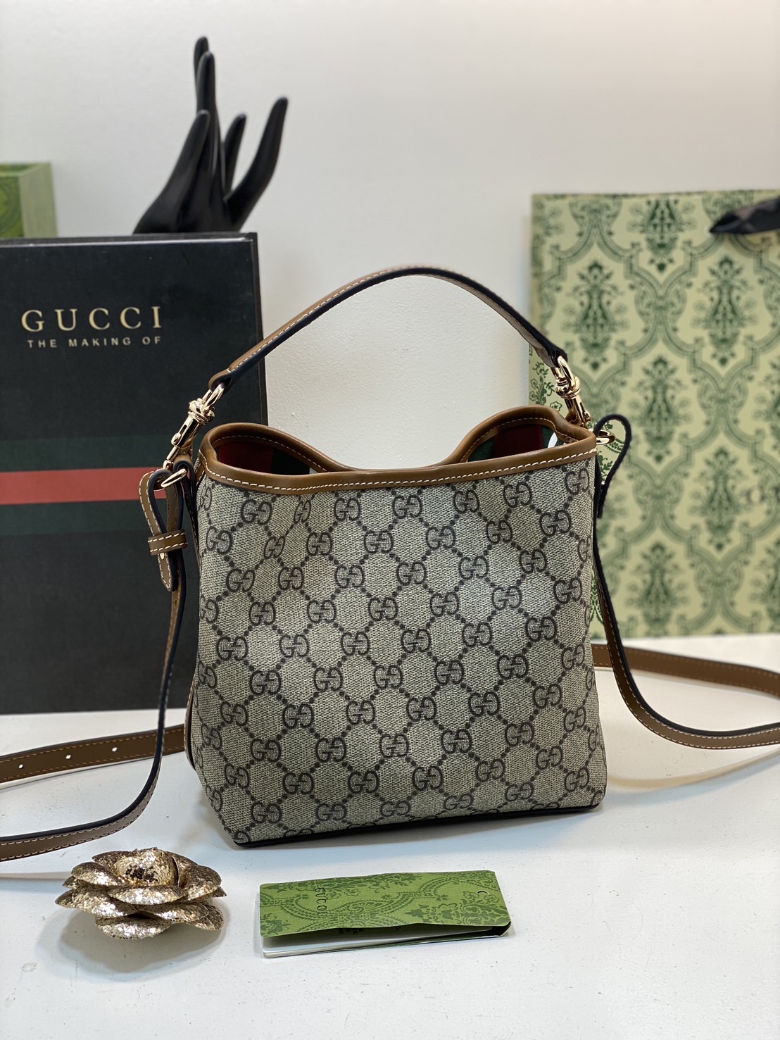 GUCCI BUCKET BAG / Gucci Supreme Vintage Monogram Canvas Bucket Bag กระเป๋าทรงบัคเก็ตวินเทจงานแบรนด์หรู เกรดออริ 1:1 สลับแท้ งานสวยตามรูป ใช้งานต่างประเทศได้