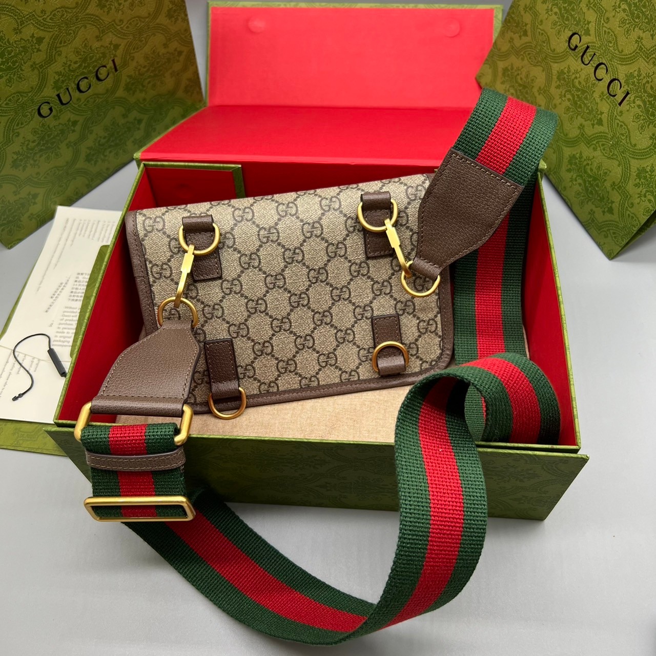 GUCCI Neo Vintage GG Supreme belt bag / Gucci Belt bag เกรดใช้งานสลับของแท้ เกรดออริจินอล ใช้ได้ทั้งชายหญิง งาน unisex ผลัดกันใช้ ^-^ ก็ได้ งานสวยตามรูป สินค้าขายดี ภาพสินค้าถ่ายจากงานขายจริง ใช้งานต่างประเทศได้