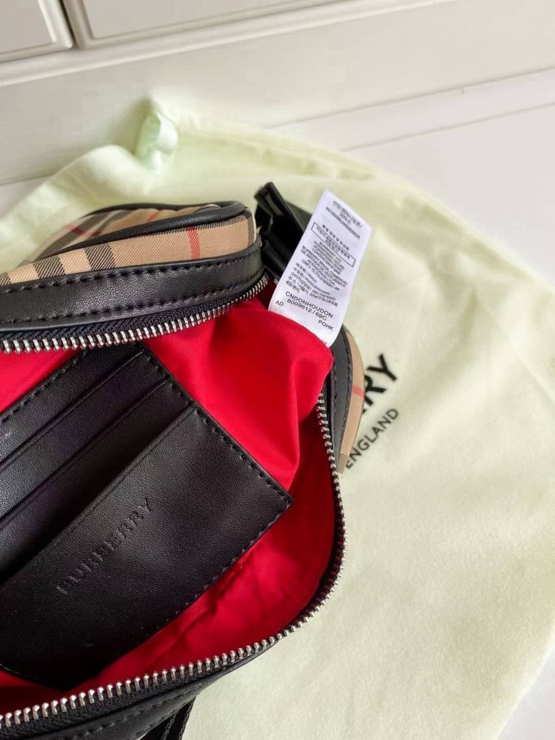 พรีเมี่ยมกิ๊ฟแท้ 100% 】สำหรับคุณผู้ชาย มีมาให้ช็อปแล้วค่ะ!!! 🇬🇧 NEW ARRIVAL! BURBERRY CROSSBODY BAG VIP GIFT WITH PURCHASE (GWP) พรีเมี่ยมกิ๊ฟ Limited Edition