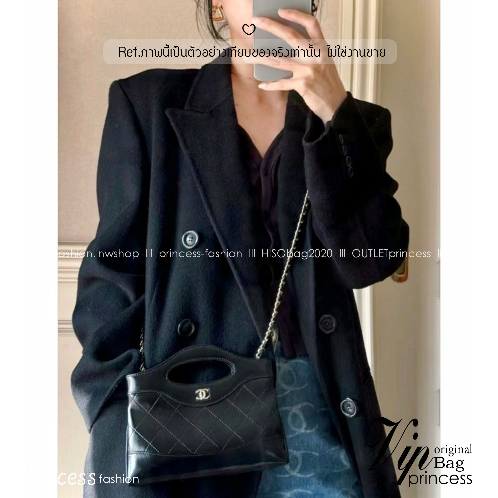 Chanel 31 Mini Shopping Bag กระเป๋าสะพายพร้อมหูจับในตัวทรงสวยมาก ขนาดกำลังดี ปุ๊กปิ๊กน่ารัก ใช้งานสะดวก แมทชุดง่าย ทุกลุค ทุกสไตล์ เป็นไอเท็มสวยรับทรัพย์ก่อนปีใหม่ได้เลย