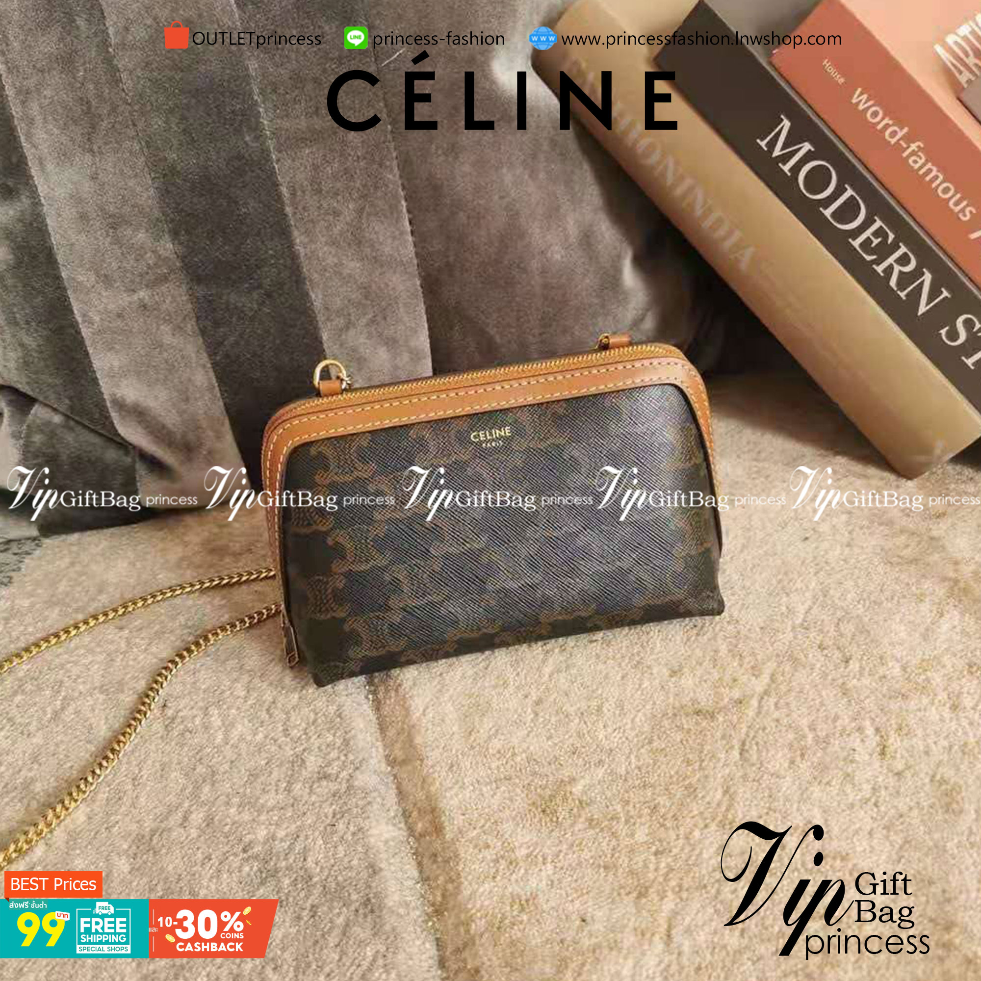 VIP 】หนังแท้ CELINE CLUTCH WITH CHAIN IN TRIOMPHE CANVAS AND LAMBSKIN WHITE/TAN กระเป๋าคลัทช์ดีไซน์เรียบหรูออกแบบมาได้อย่างลงตัว พร้อมสายสะพายโซ่ทองสุดหรู ด้วยรูปทรงที่สวยงามและทันสมัย สามารถใส่กระเป๋าสตางค์ใบสั้นหรือเครื่องสำอางค์ได้ตามขนาดกระเป๋า ในเรื่