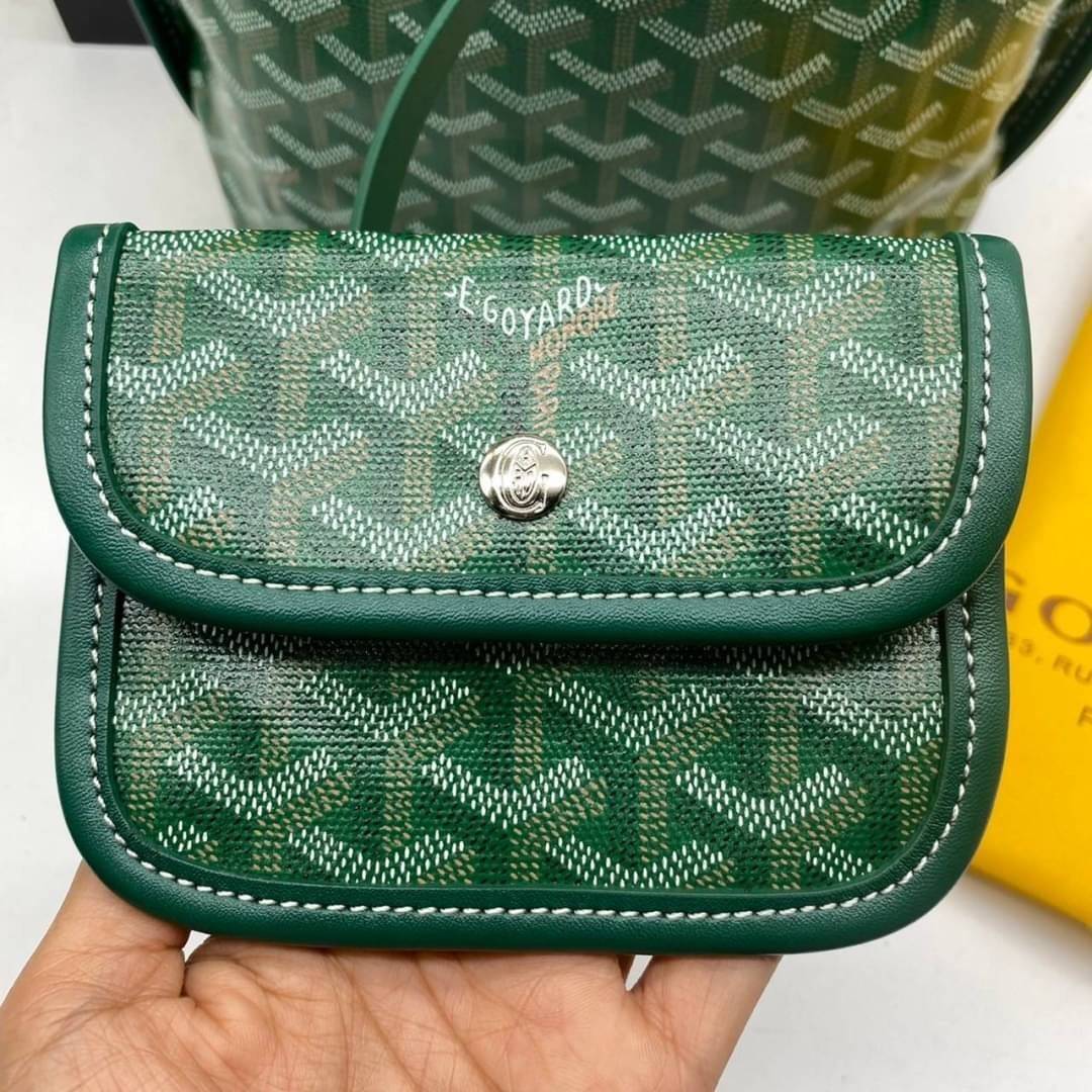 9 สี GOYARD ANJOU TOTE MINI / Goyard Mini Tote เกรดออริจินอลสลับแท้ ใช้งานต่างประเทศได้ ฮอตไอเท็ม กับกระเป๋าสะพายทรงโท้ท ไซส์มินิ กะทัดรัด มาครบสีขายดี เลิศทุกสี รูปทรงคลาสสิค ดีไซน์เป็นเอกลักษณ์ ใช้งานได้หลากหลาย