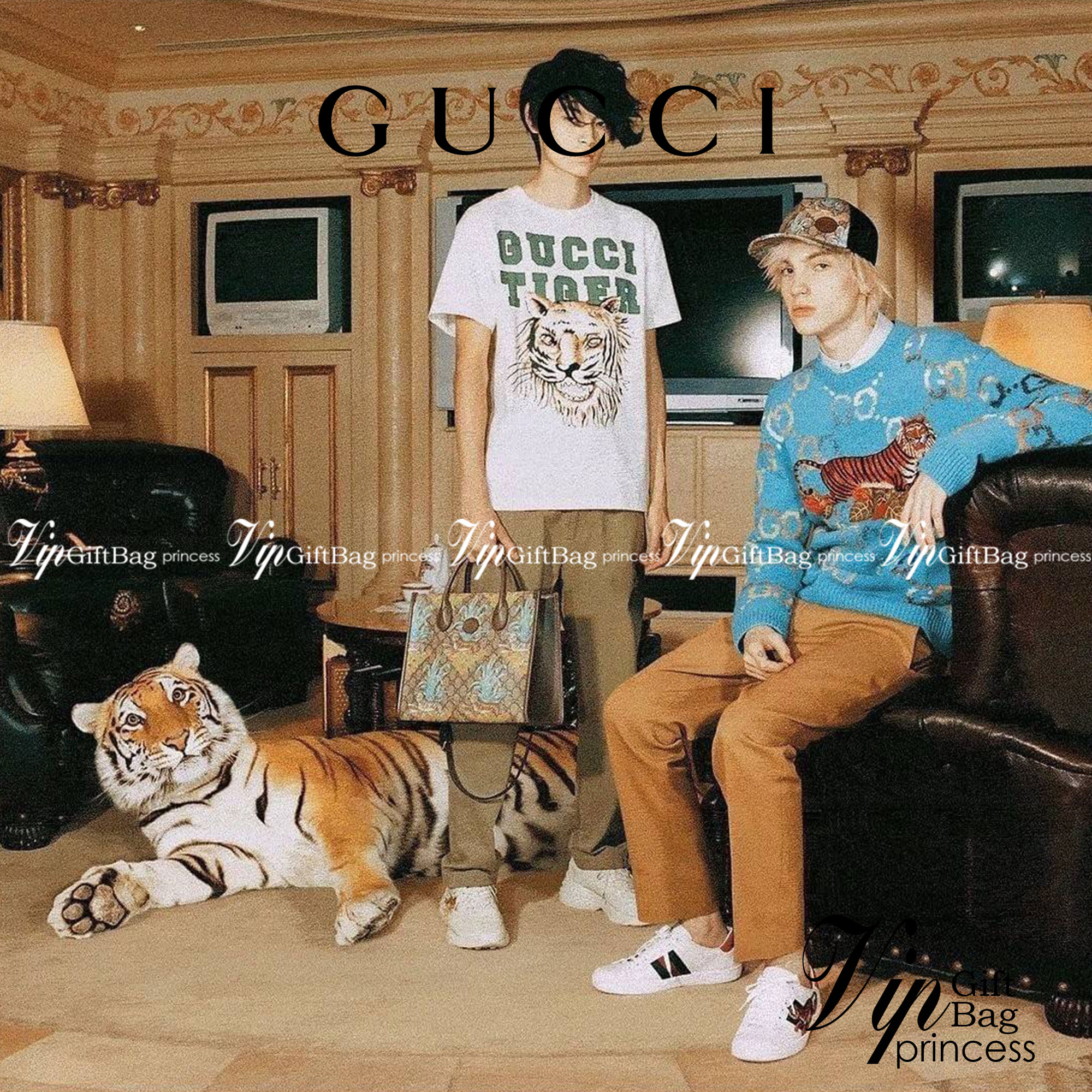 GUCCI Tiger GG small tote bag ใบใหญ่ อีกไอเท็มใหม่ ร้อนแรงไฟลุก!! ต้อนรับปีเสืออย่างเป็นทางการ จัดให้แบบเลิศๆ กับกระเป๋าทรงโท้ท วีไอพีพรีเมี่ยมกิ๊ฟ ไซส์ใหญ่ โดดเด่นด้วยลวดลายไม่ซ้ำใคร สวยเอกลักษณ์ วัสดุหนังแคนวาส ภายในโล่งกว้างมาก ใส่ของแบบแน่นๆ จุๆไปได้เ