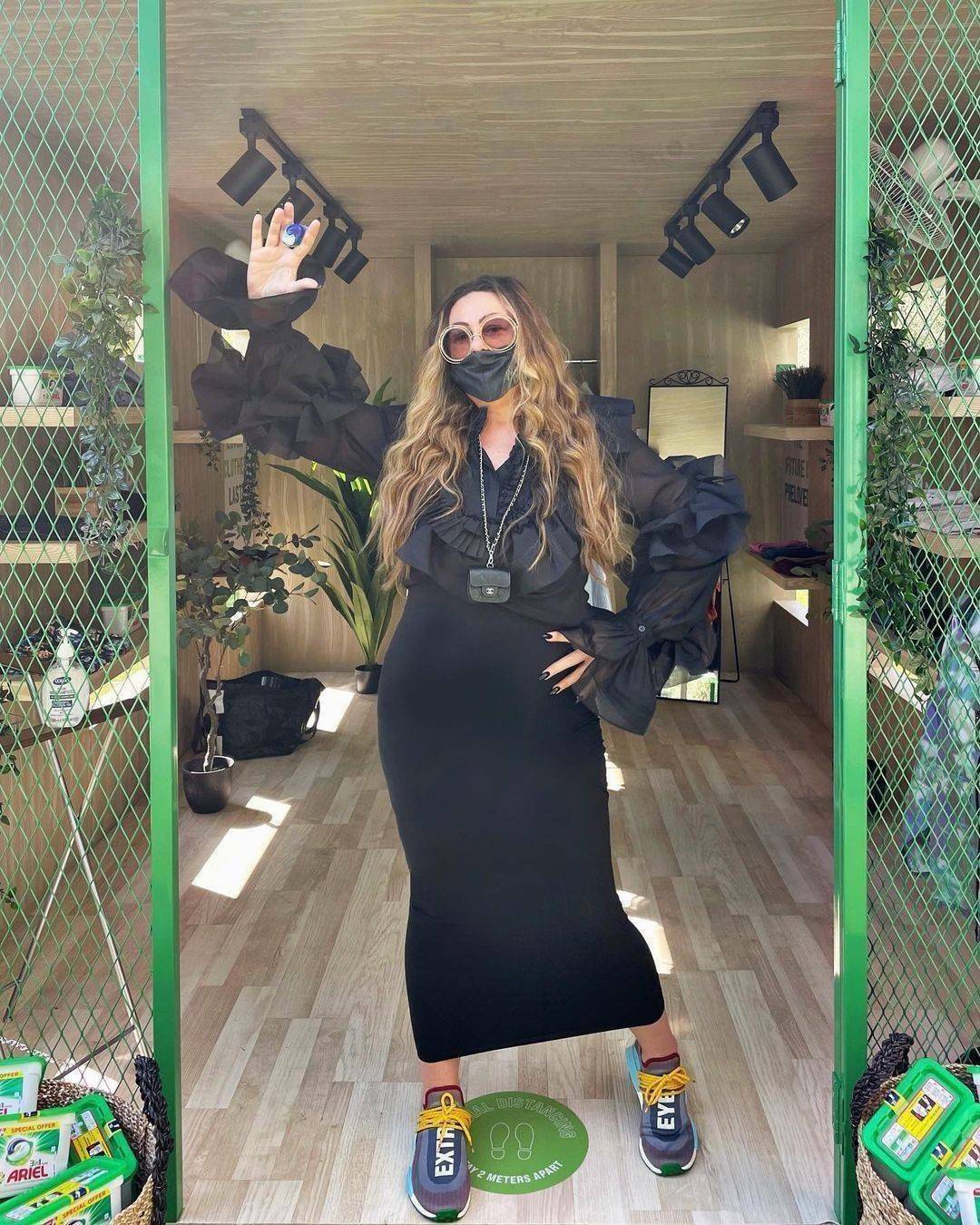 พรีเมี่ยมกิ๊ฟแท้ 100% 】CHANEL MINI BLACK CAVIAR BAG VIP GIFT WITH PURCHASE (GWP) พรีเมี่ยมกิ้ฟ Chanel Lotte Duty Free รุ่นใหม่ล่าสุดไอเท็มแนะนำ กำลังฮิตสุดๆวัสดุหนังคาเวียร์สุดคลาสสิคเปิดปิดด้วยฝาปิดกระดุม ด้านหน้าประดับโลโก้แบรนด์อะไหล่เงินสวยหรูดูดีมาพร