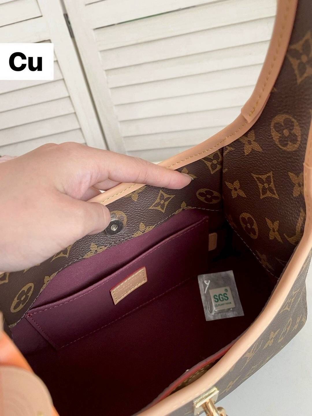 LV The Drop PM กระเป๋าสะพายทรงโฮโบหูจับในตัว ยกให้เป็นเจ้าต้าวน่าร้ากกกก! ที่ใครเห็นต้องเป็นคลั่งรัก คลาสสิค ผู้ดี หรูหราได้ทุกลุค ทุกสไตล์