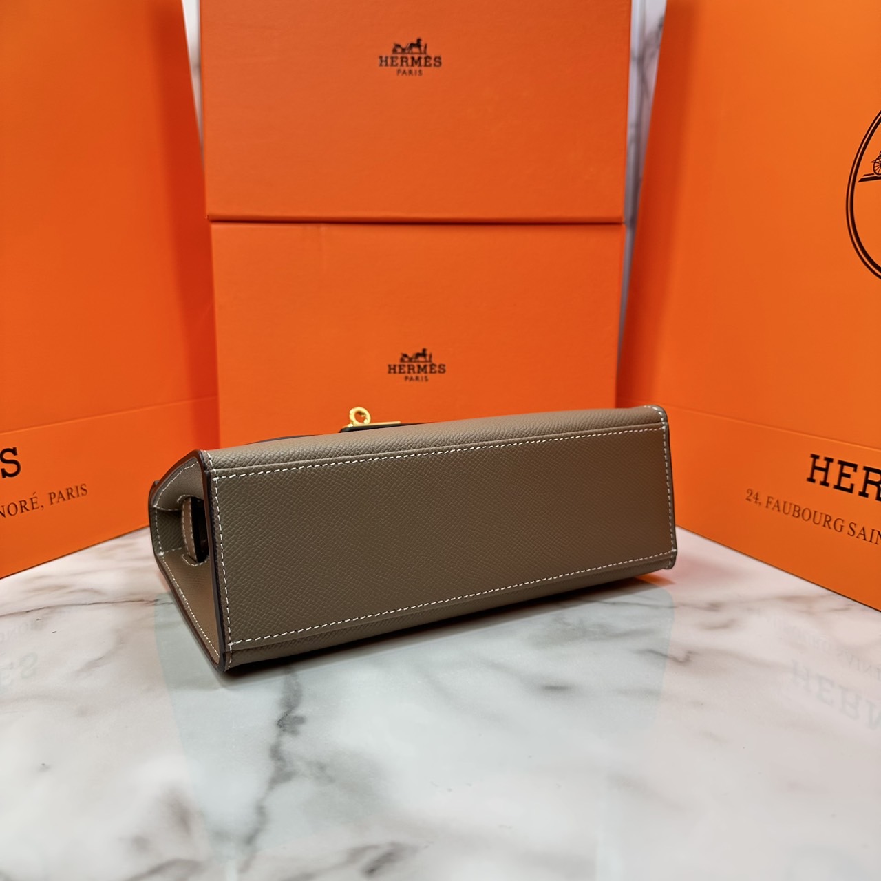 ORI หนังแท้ | Hermes Mini Kelly Pochette 20cm จิ๋วแต่แจ๋ว ราคาพุ่งยิ่งกว่าทอง กระเป๋าสะพายที่สุดแห่งหรูหราลัคชู นิยามของความสง่างามเหนือกาลเวลา