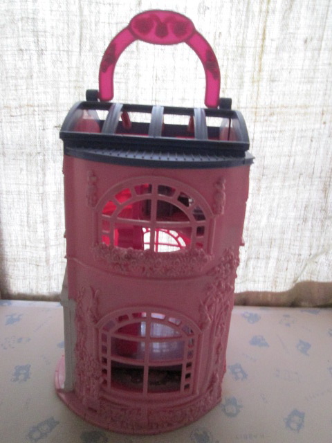 Fisher Price Go Anywhere Girls Pet Parlor ของเล่นมือสอง (บ้านตุ๊กตา)