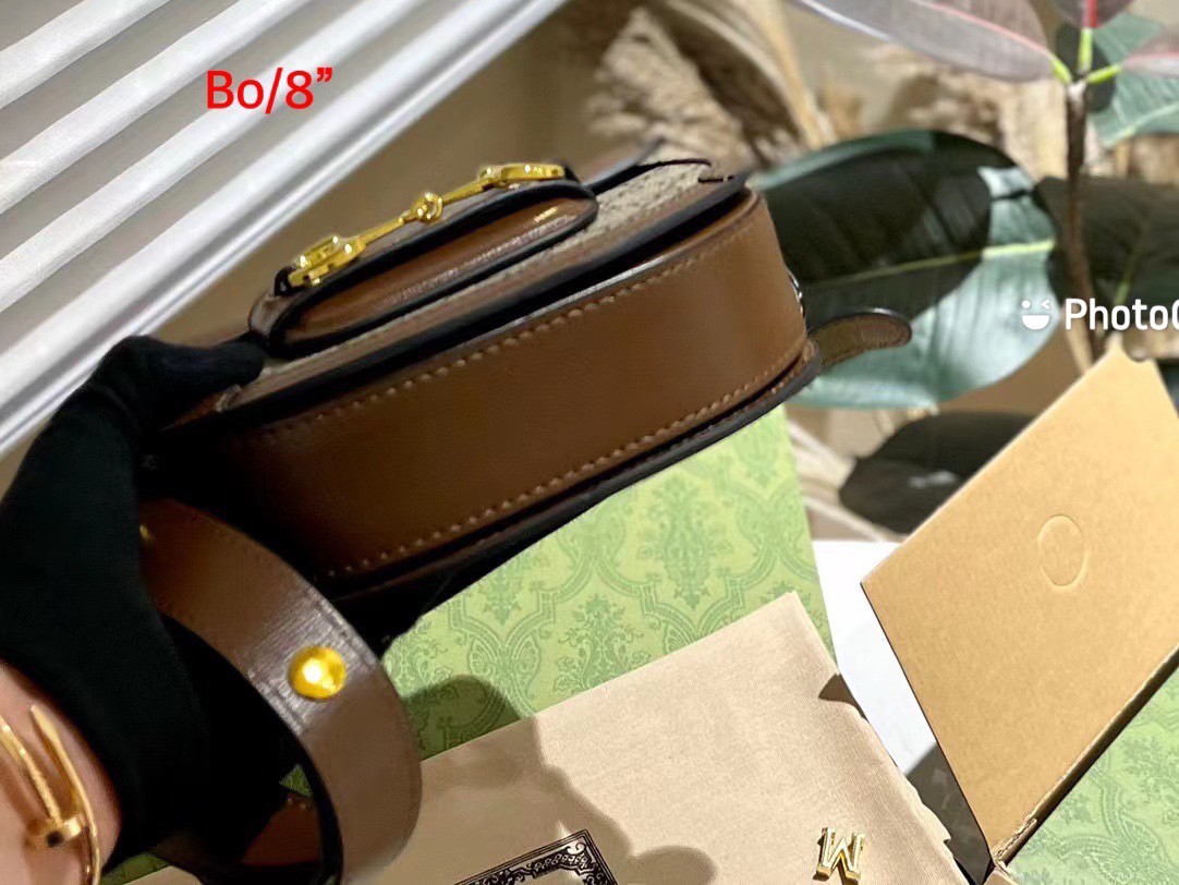 GUCCI HORSEBIT 1955 MINI ROUNDED BAG GG Supreme / GUCCI BAG พร้อมส่งที่ไทย กระเป๋าสะพายสุดคลาสสิค เรียบหรู ดีไซน์ใหม่ลาสุด 2023 **รอบนี้จัดราคาพิเศษสุดคุ้ม งานสวยเกินราคาค่ะ