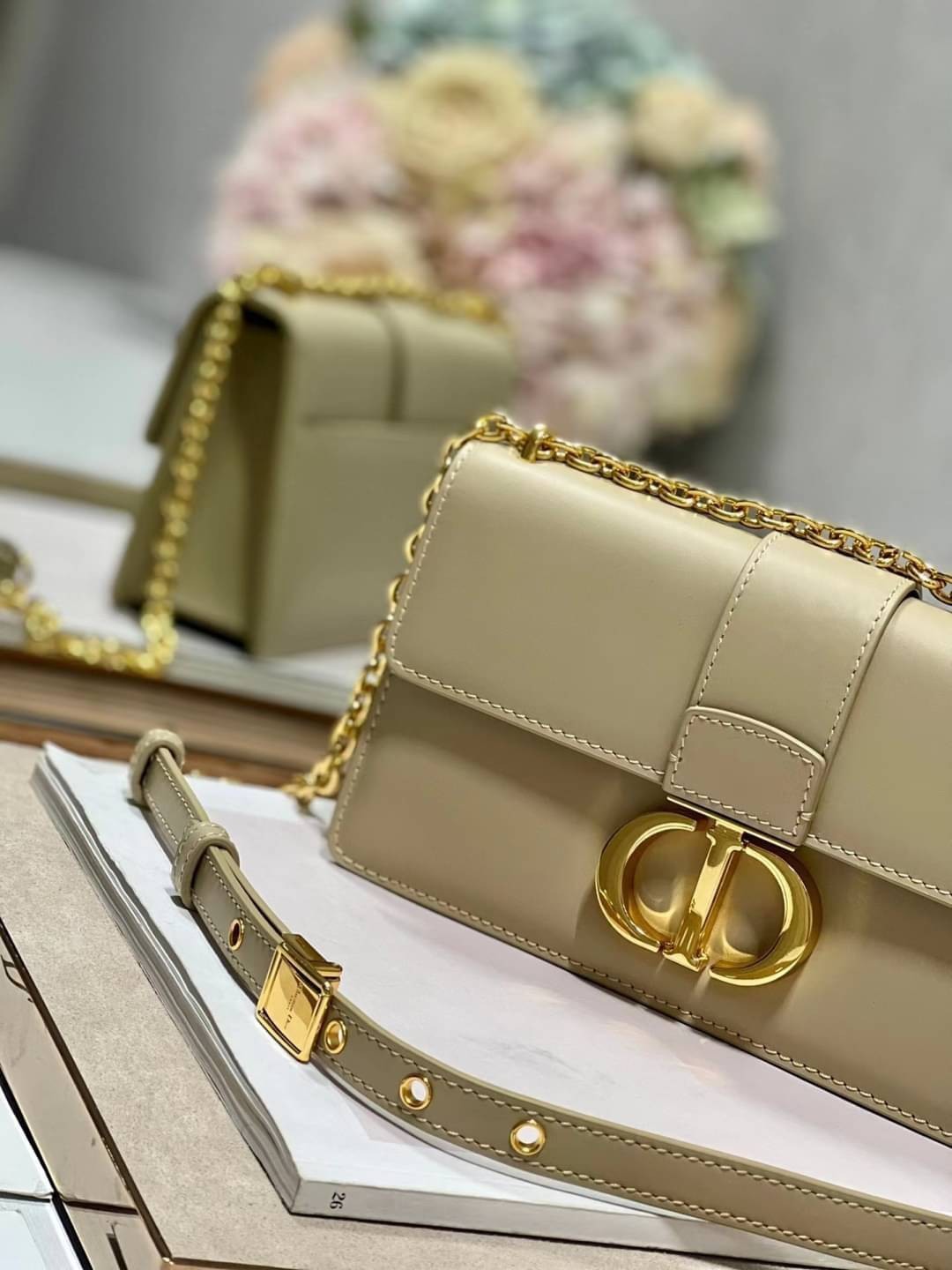 DIOR 30 MONTAIGNE EAST-WEST BAG WITH CHAIN เกรดเทพออริจินอล หนังแท้ งานดีสุด ภาพถ่ายจากงานขายจริง ใช้งานต่างประเทศได้