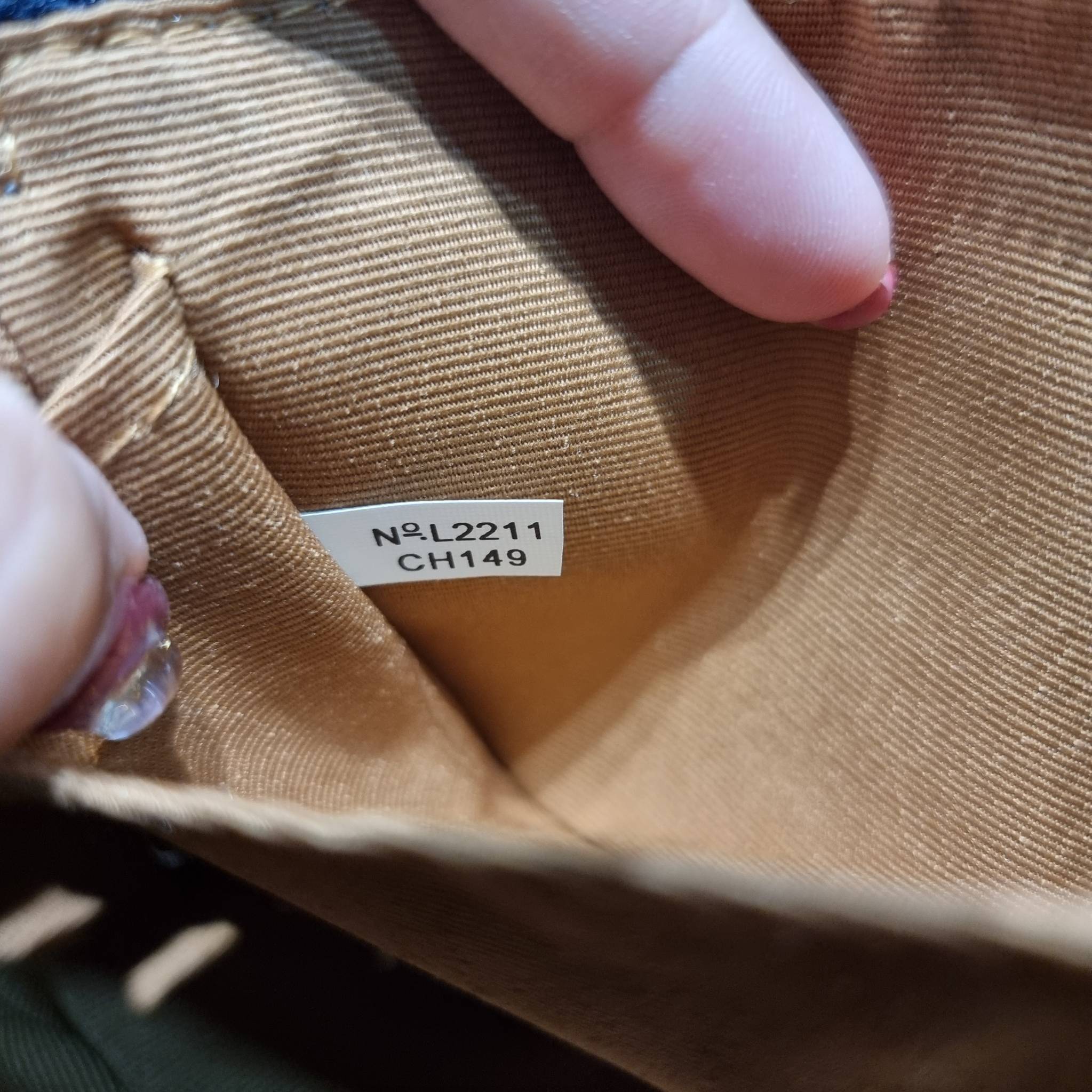 COACH Nolita 15 In Signature Chambray C8665 พร้อมส่ง คอลเลคชั่นใหม่ น่ารักน่าใช้ ในสไตล์คลาสสิค กระเป๋าทรงพอชขนาดมินิ สาวๆเห็นใบจริง ยังไงก็ต้องหลงรักไอเท็มนี้แน่นอนจ้า