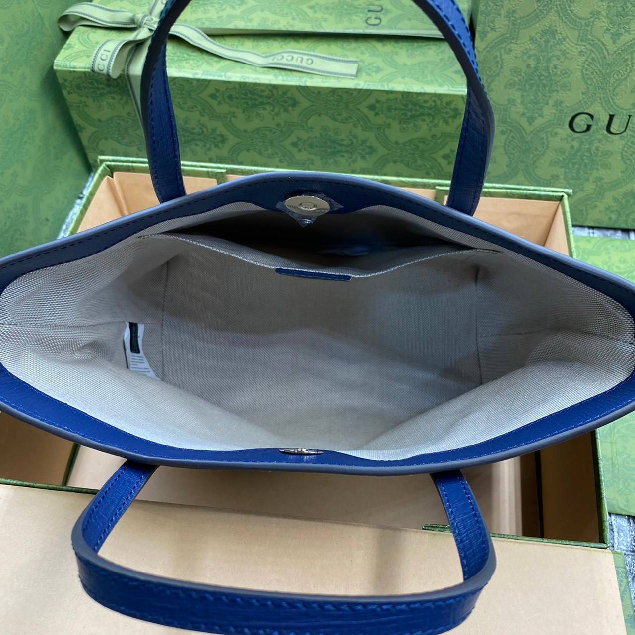 VIP 】Animal-Friendly Gucci Kid Tote Bag งานหนังแท้ทรงตั้งสวย ขนาดกะทัดรัด จุของได้เยอะ ใช้ได้ทั้งเด็กและผู้ใหญ่ น่ารักมากค่ะ **รุ่นขายดีตลอดกาล**