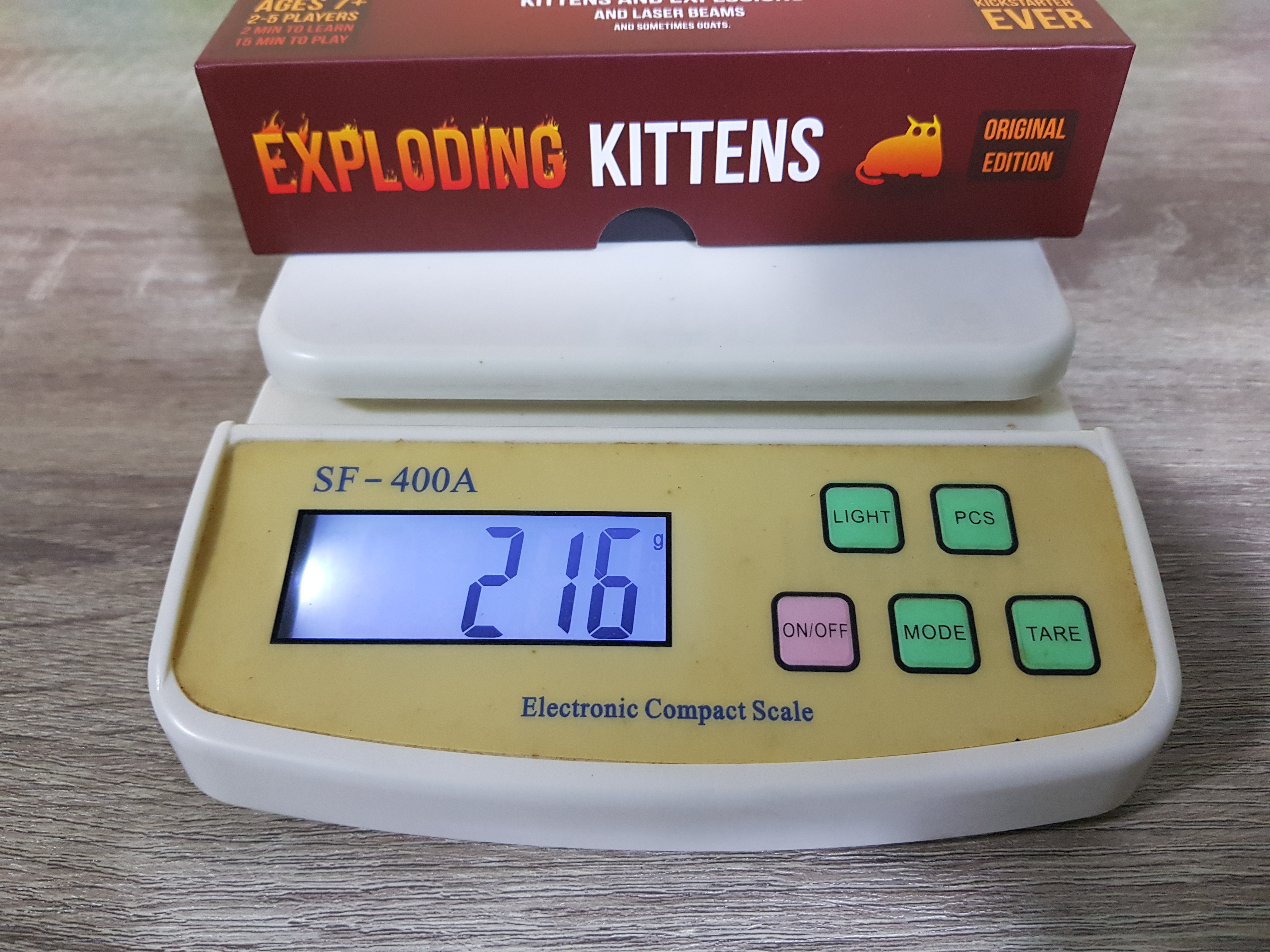การ์ดเกมแมวระเบิดกล่องแดง (Exploding kittens original edition)