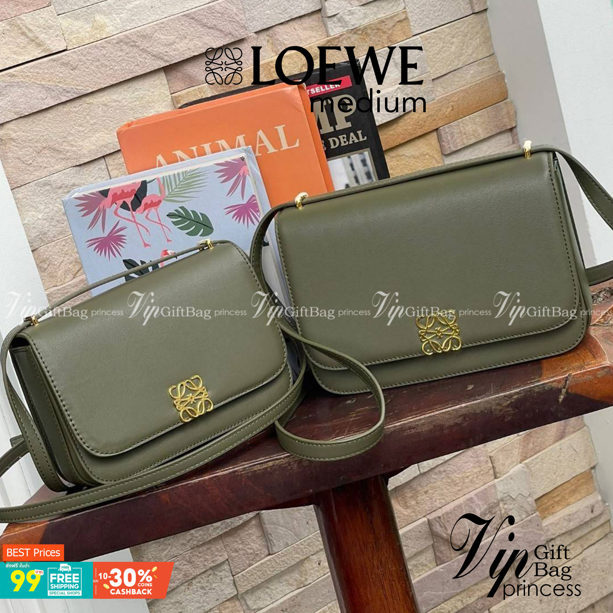 Medium : LOEWE Goya anagram leather shoulder bag กระเป๋าทรง GOYA รูปทรงกล่องอันคลาสสิกที่มาพร้อมรายละเอียดอันน่าค้นหา พร้อมด้วยโครงสร้างที่เปี่ยมไปด้วยสเน่ห์น่าค้นหา มีช่องใส่ของขนาดกว้างและเป็นทรงทำให้การจัดการสิ่งของต่างๆ ของสาวๆ นั้นง่ายดายมากยิ่งขึ้น 