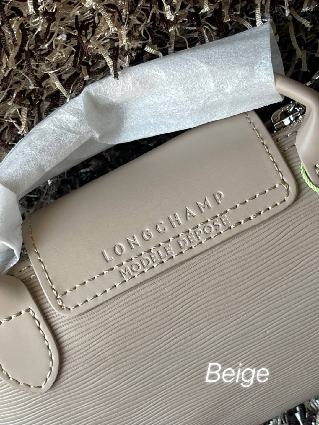 LONGCHAMP LE PLIAGE CITY POUCH WITH HANDLE Taupe - Canvas (ไม่มีสายยาว) กระเป๋าเครื่องสำอางแบบมีซิปพร้อมหูหิ้วใบนี้เหมาะสำหรับการจัดระเบียบกระเป๋าของคุณ