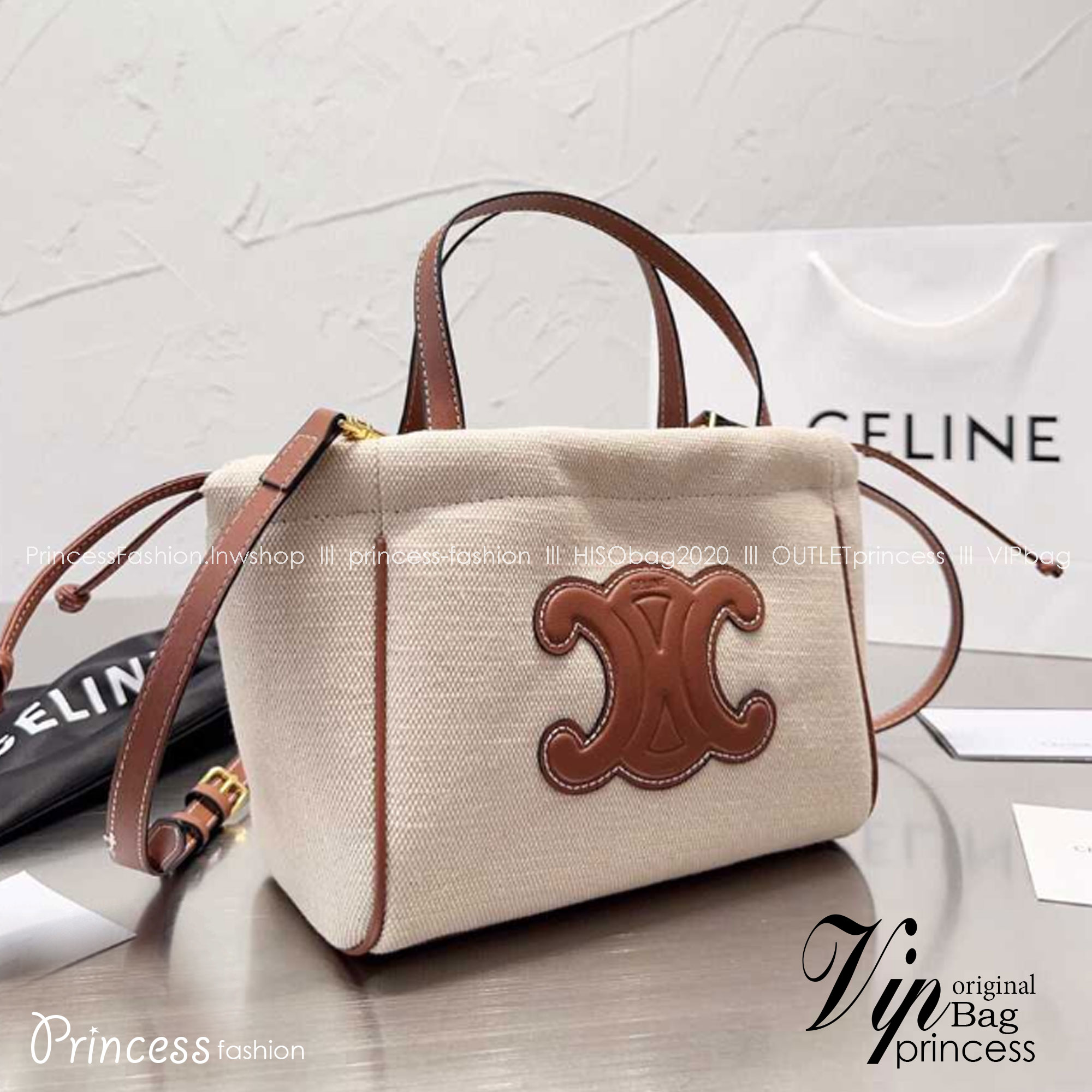 CELINE Horizontal Cabas Canvas / CELINE TOTE BAG กระเป๋าทรงโท้ทกำลังมาแรง ขนาดและดีไซน์ทรงสี่เหลี่ยมผืนผ้า สามารถใส่ของได้เยอะและนำมาใช้ได้ทั้งไปทำงานหรือไปช้อปปิ้งได้ แมทช์กับเสื้อผ้าได้ง่าย เรียกได้ว่าคุ้มค่าคุ้มราคาสุดๆ